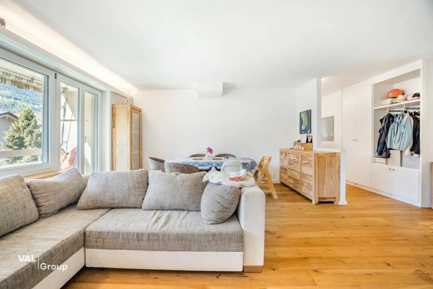 Appartement moderne de 4,5 pièces à Baltschieder - Photo 2 sur 13