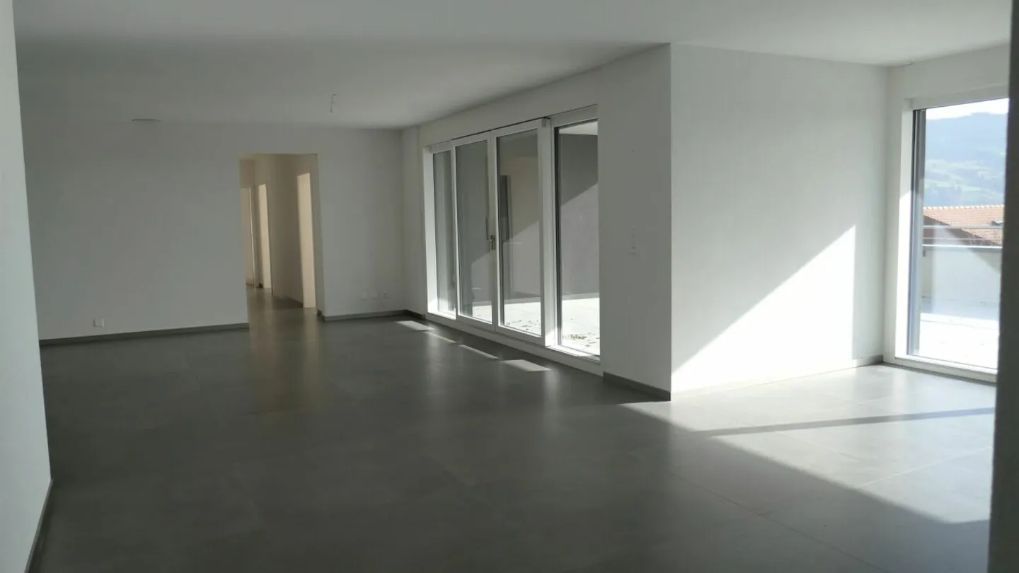 HOCHWERTIG MIT ATEMBERAUBENDER AUSSICHT - Foto 7 von 13