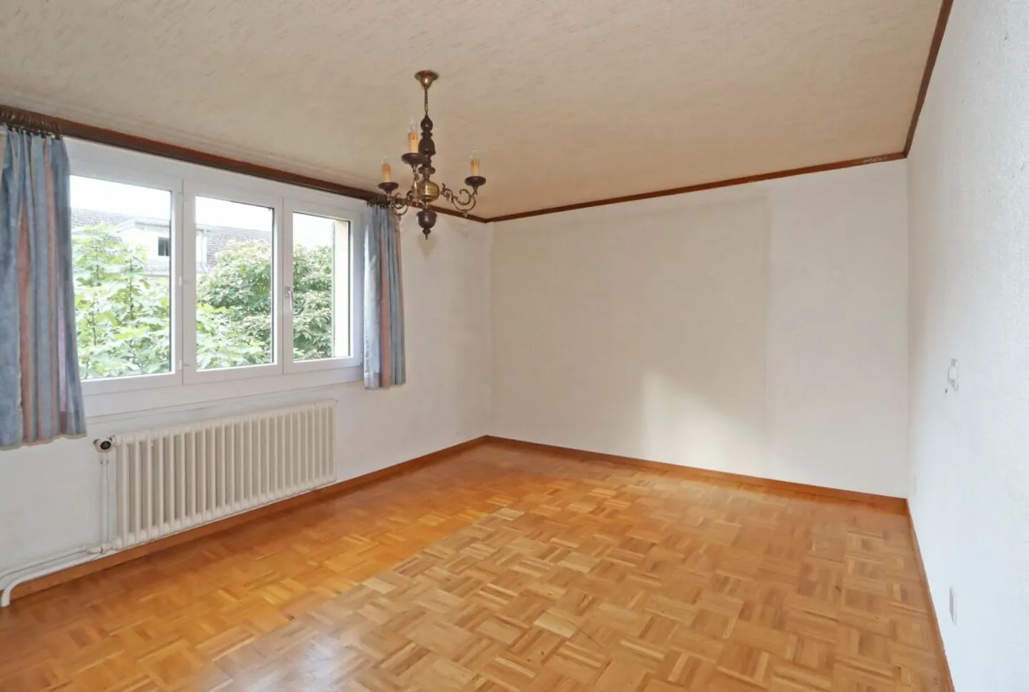 Doppeleinfamilienhaus an familienfreundlicher, ruhiger und zentraler Lage in Netstal - Photo 7 of 13