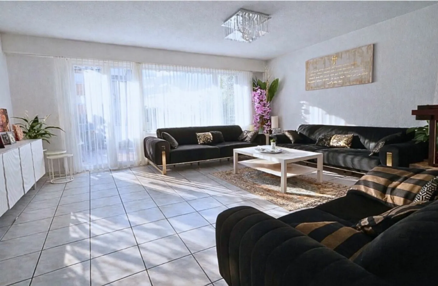 Your Sunny Family Paradise - Garden Oasis - Privacy - Close to the City, Where Wine Grows, Children Laugh, and Evenings are Golden. - Photo 6 of 13