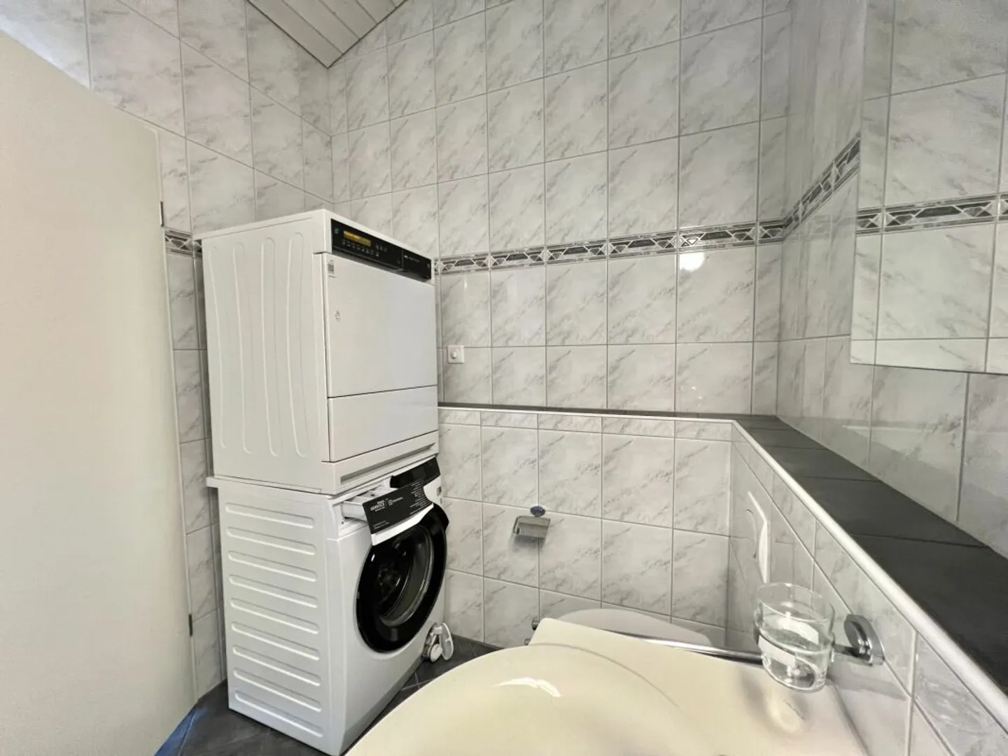 City Pulse Apartment: Appartamento di 3,5 locali con vista sul Rigi in posizione privilegiata a Zugo - Foto 8 di 10