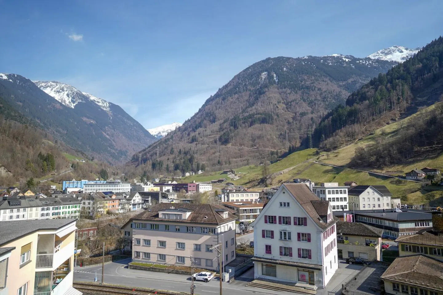 Gemütliche 4 Zimmerwohnung - zentral in Schwanden - Foto 10 von 12