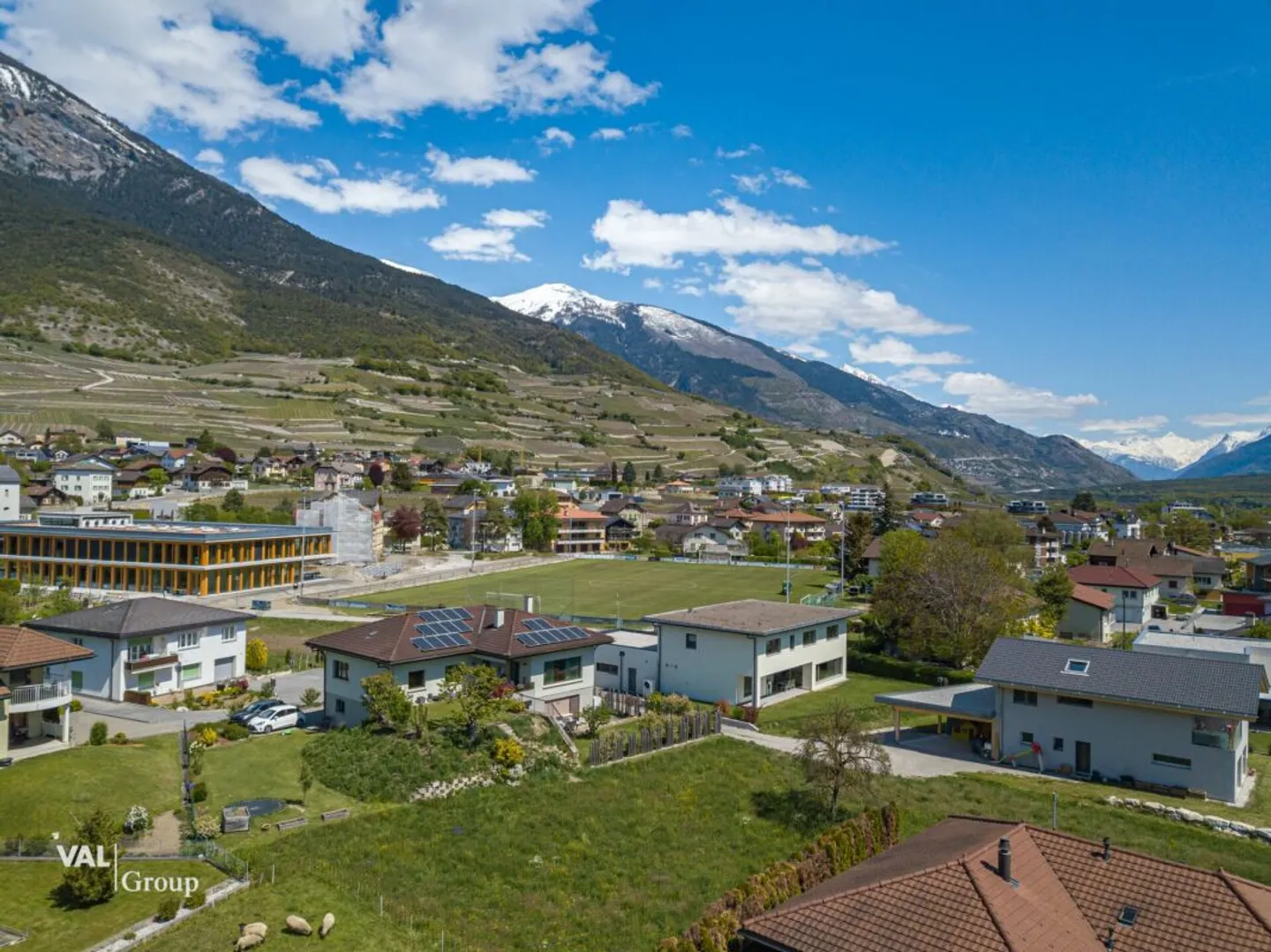 Exclusive Semi-Detached House in Salgesch - New Construction in Planning - Photo 6 of 8