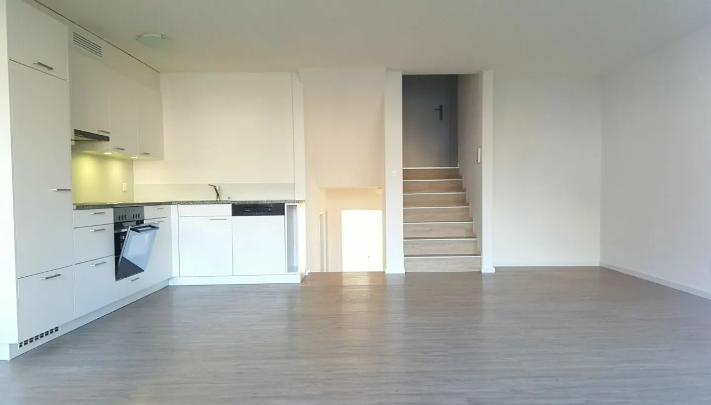 3.5-Zimmer Maisonettewohnung an zentraler Lage - Foto 2 di 11