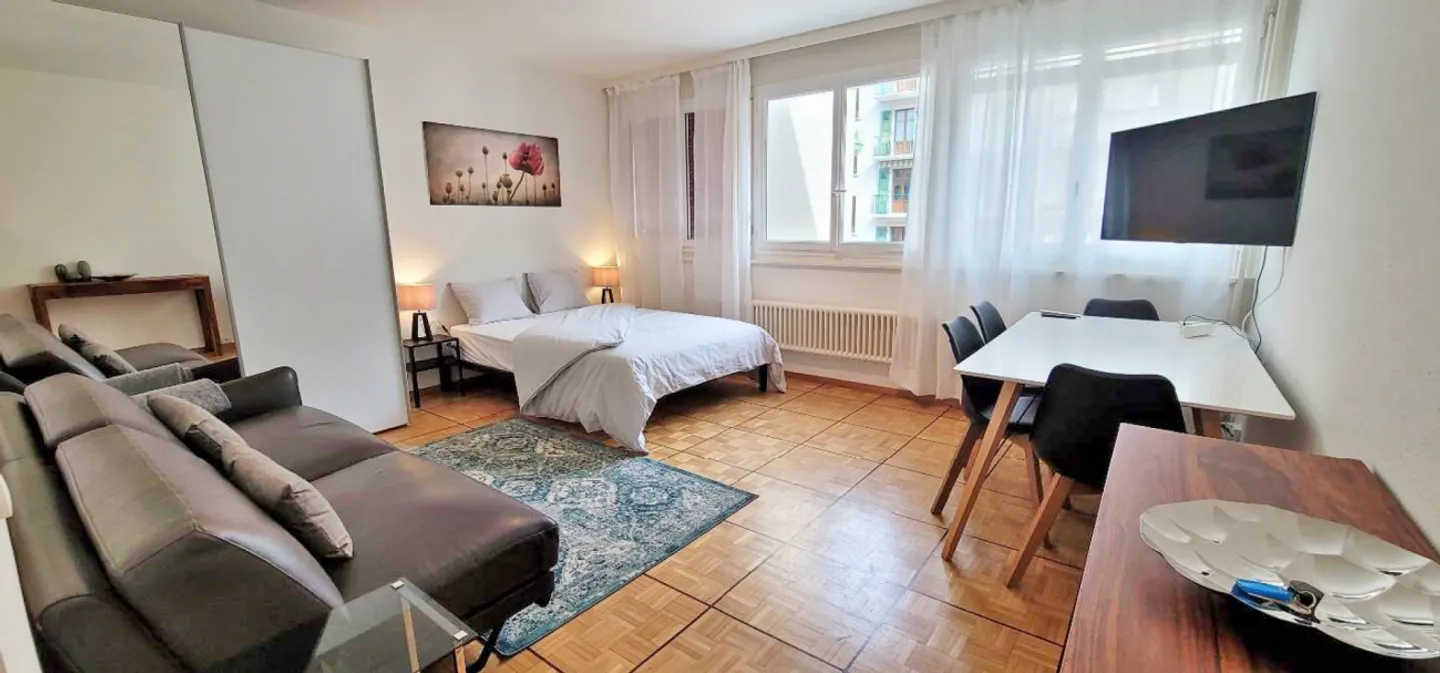 Charmantes möbliertes Studio - Foto 2 von 4