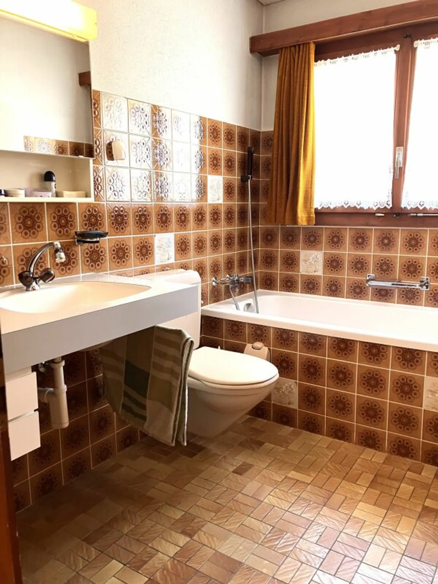 5.5-room single-family house with garden and panoramic view in Trun - for sale - Photo 9 of 10