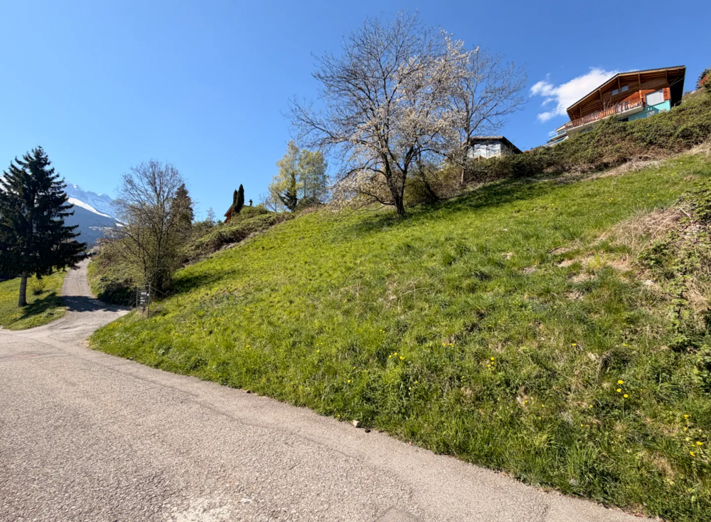 Schönes Grundstück zu verkaufen in Collombey (Les Neyres) - Foto 1 von 4
