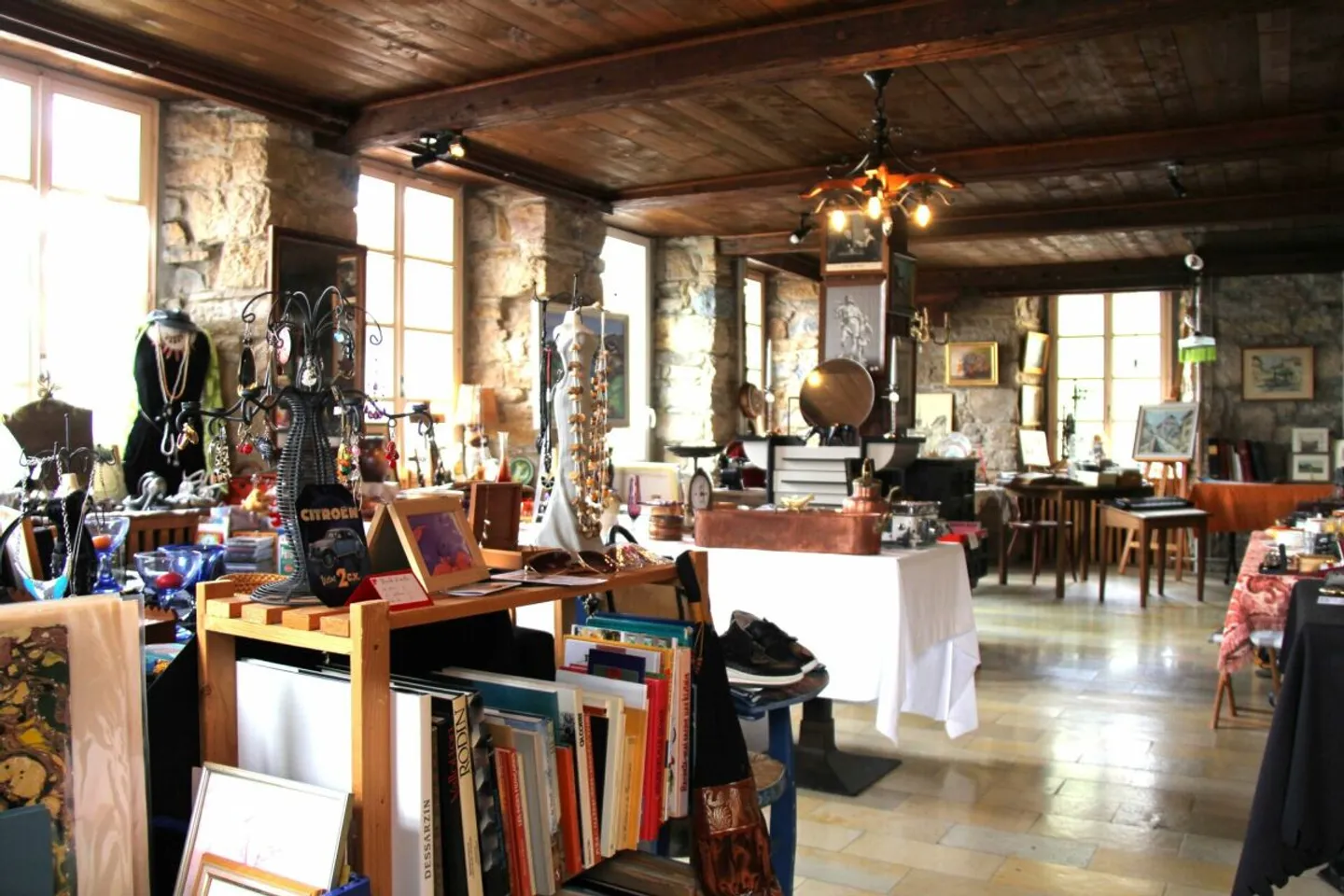 Restaurant / Hotel "La Couronne" in Les Bois JU - Photo 5 of 13