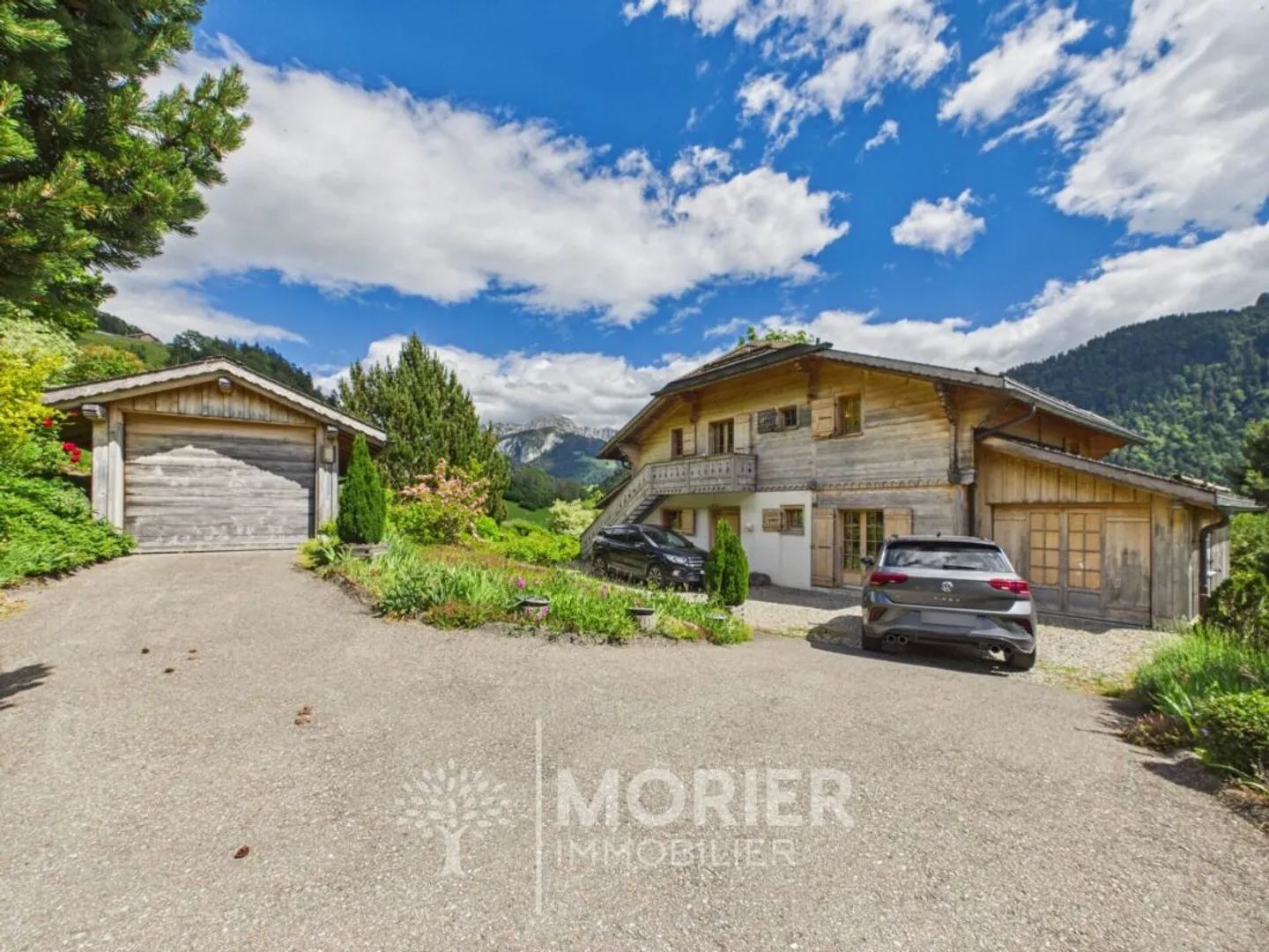 Superbo chalet a Rossinière - Foto 1 di 13