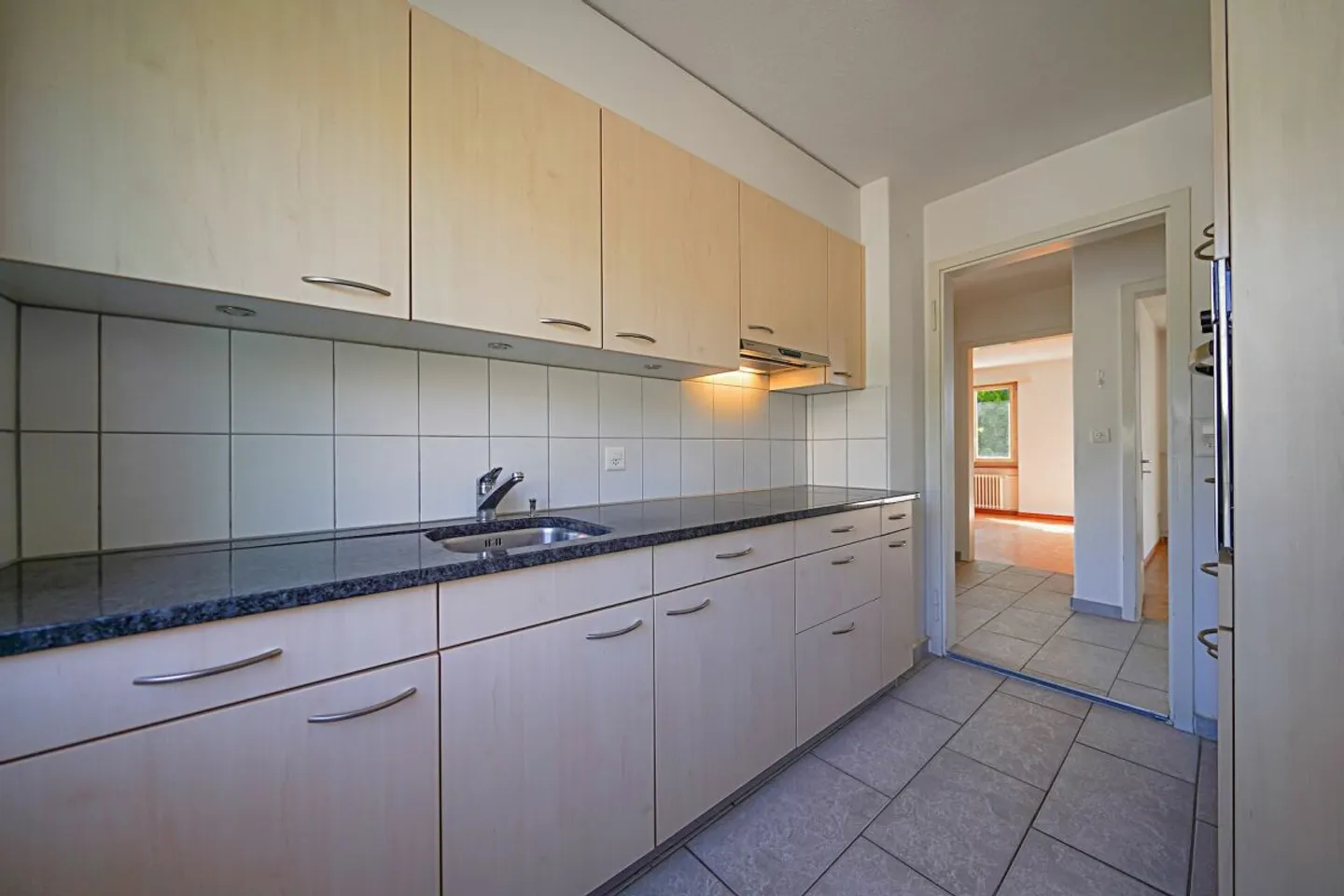 Freistehendes 5-Zimmer Einfamilienhaus an toller Lage in Meikirch - Foto 6 von 13