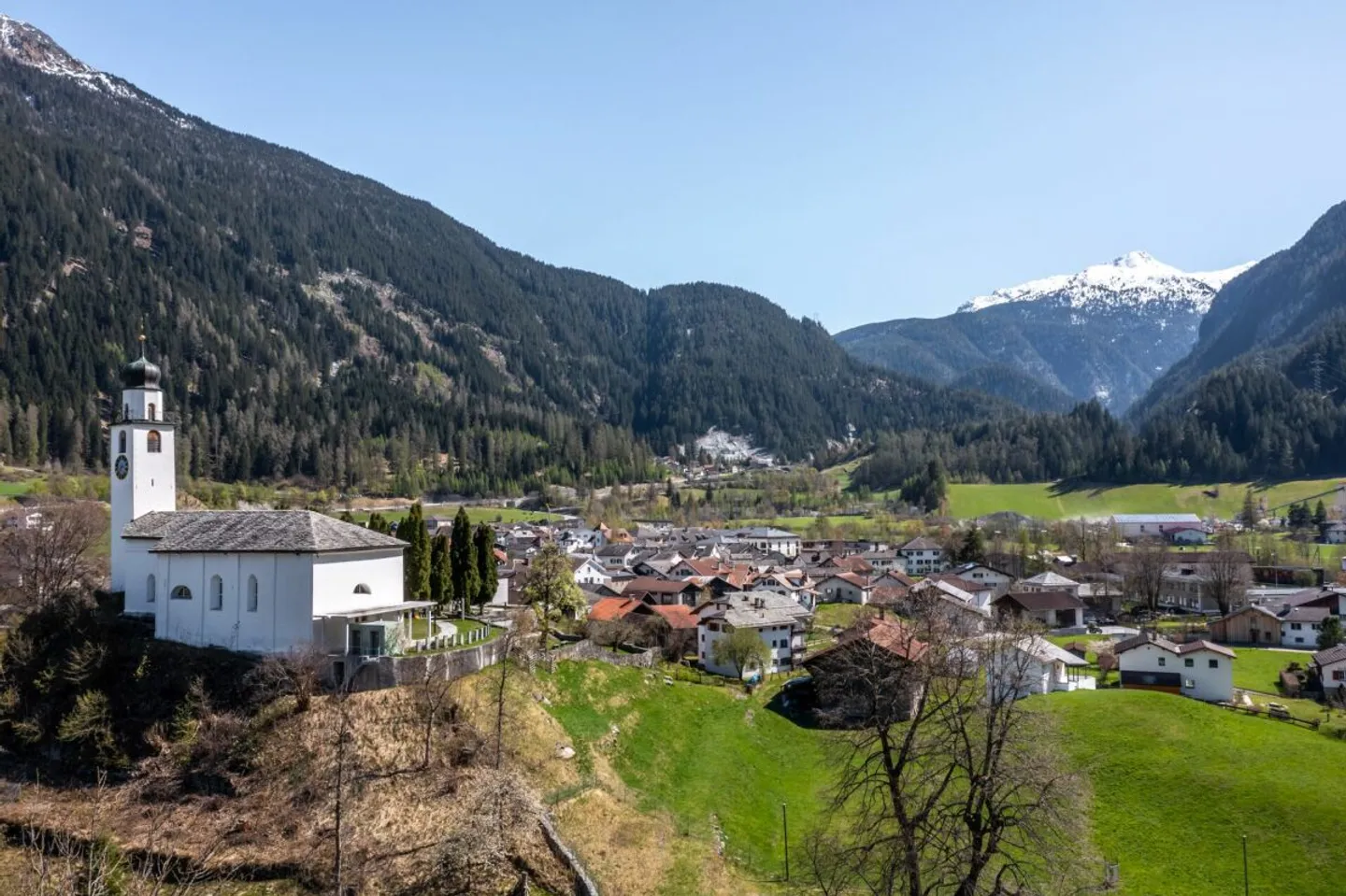 Attractive building land (W2) for sale - Photo 1 of 12