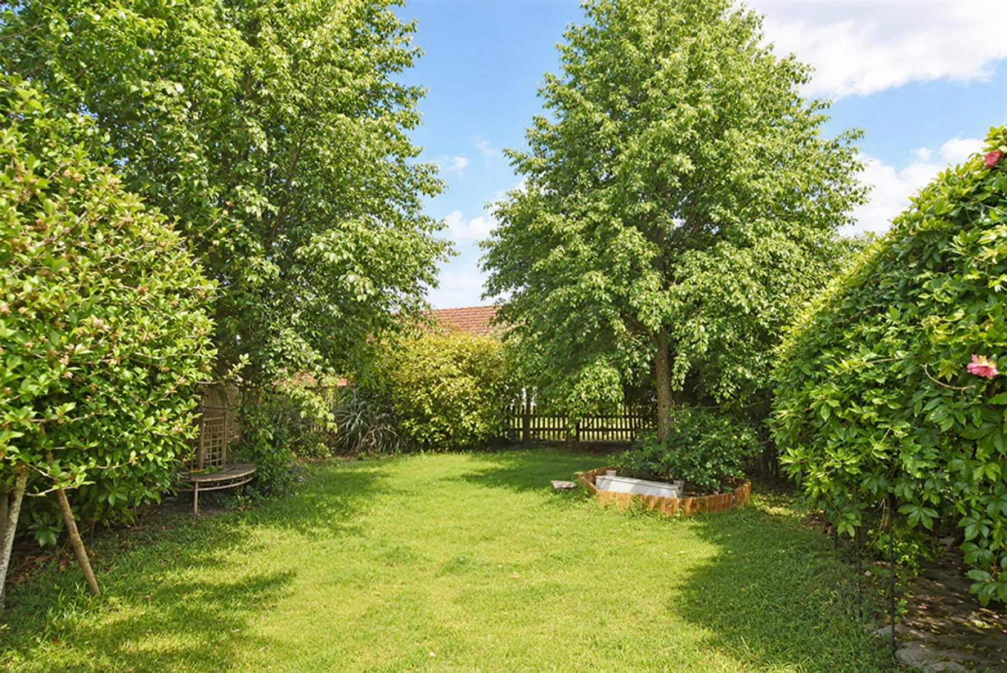 Historical Home with Large Garden, Studio & Plenty of Space - Photo 13 of 13