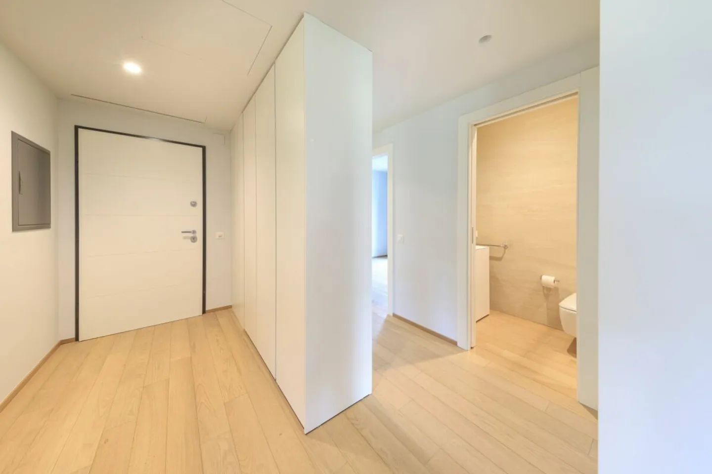 MINUSIO - Moderne 3.5 Zimmer-Wohnung mit privatem Garten - Foto 7 von 13