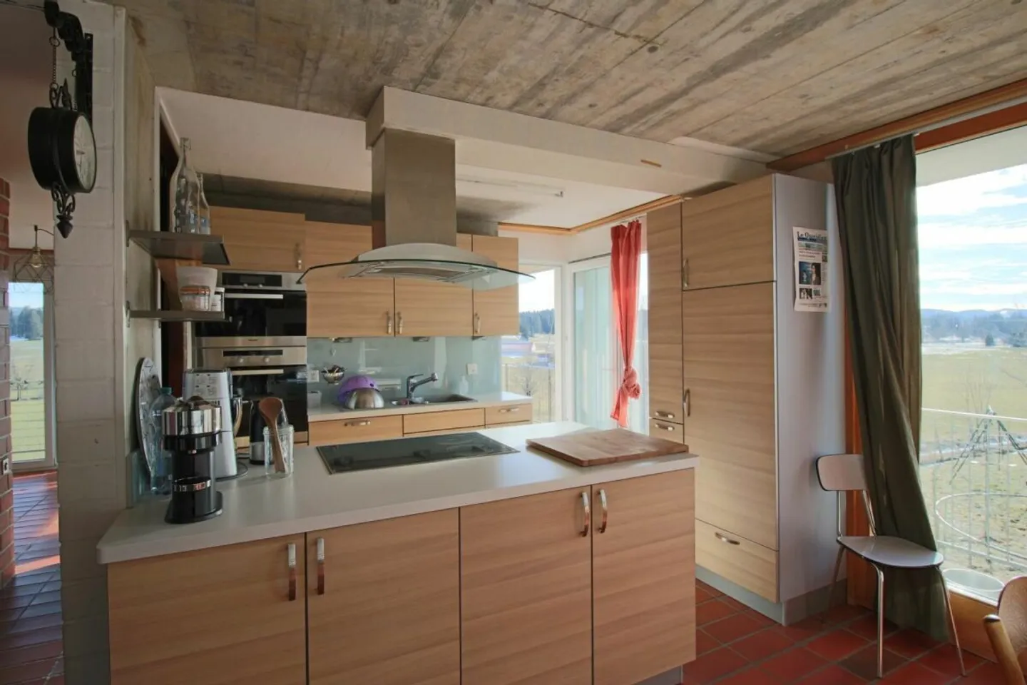 Individual Villa with 7 Rooms in the Woods - Photo 2 of 10