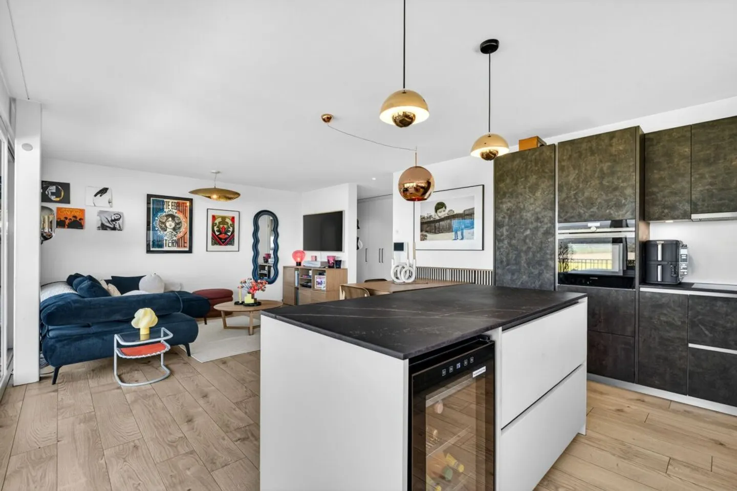 Modernes 4,5-Zimmer-Apartment mit Balkon und Seeblick - Foto 5 von 13