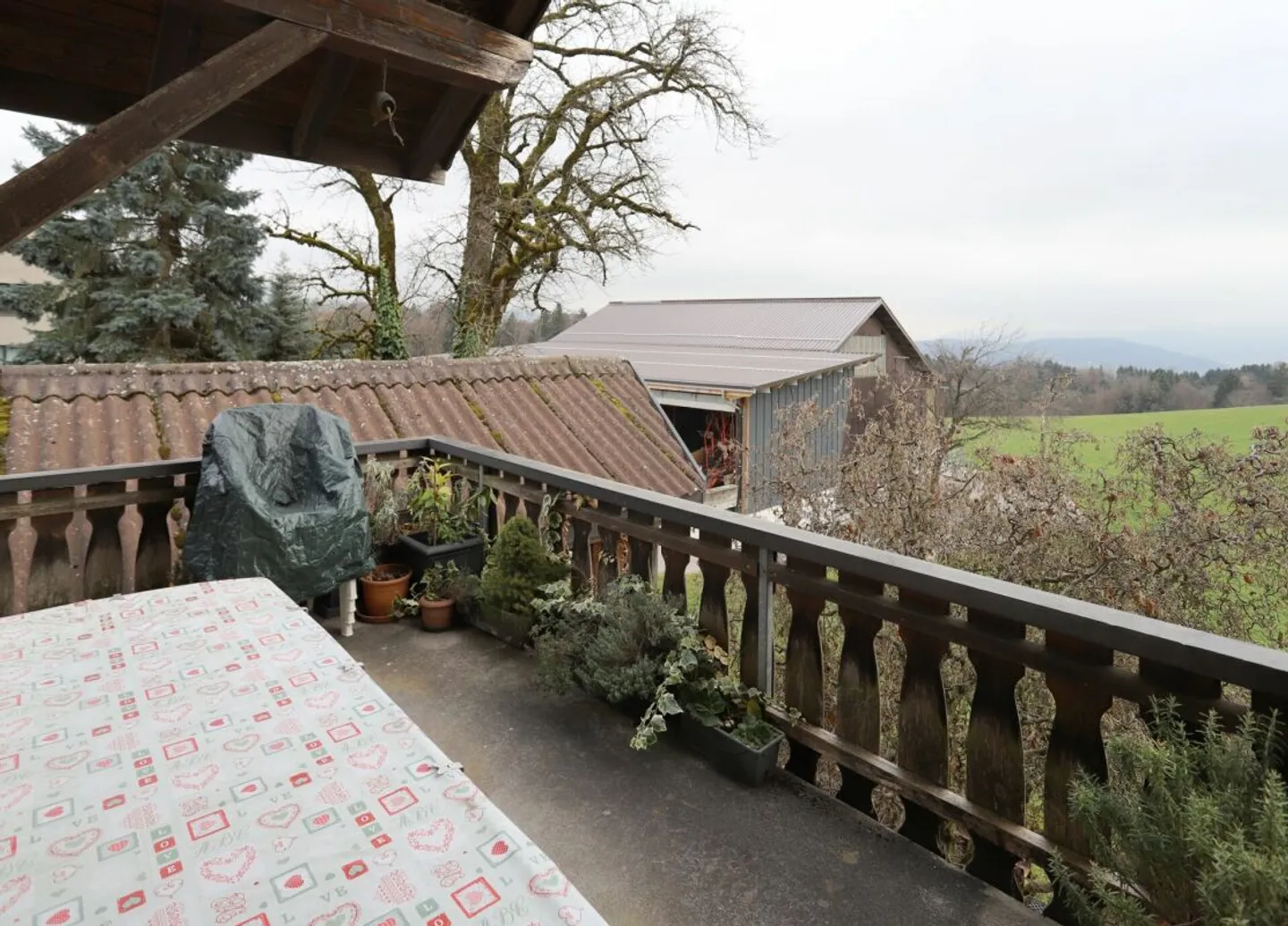 Spazioso e soleggiato - Casa unifamiliare con vista mozzafiato - Foto 4 di 12