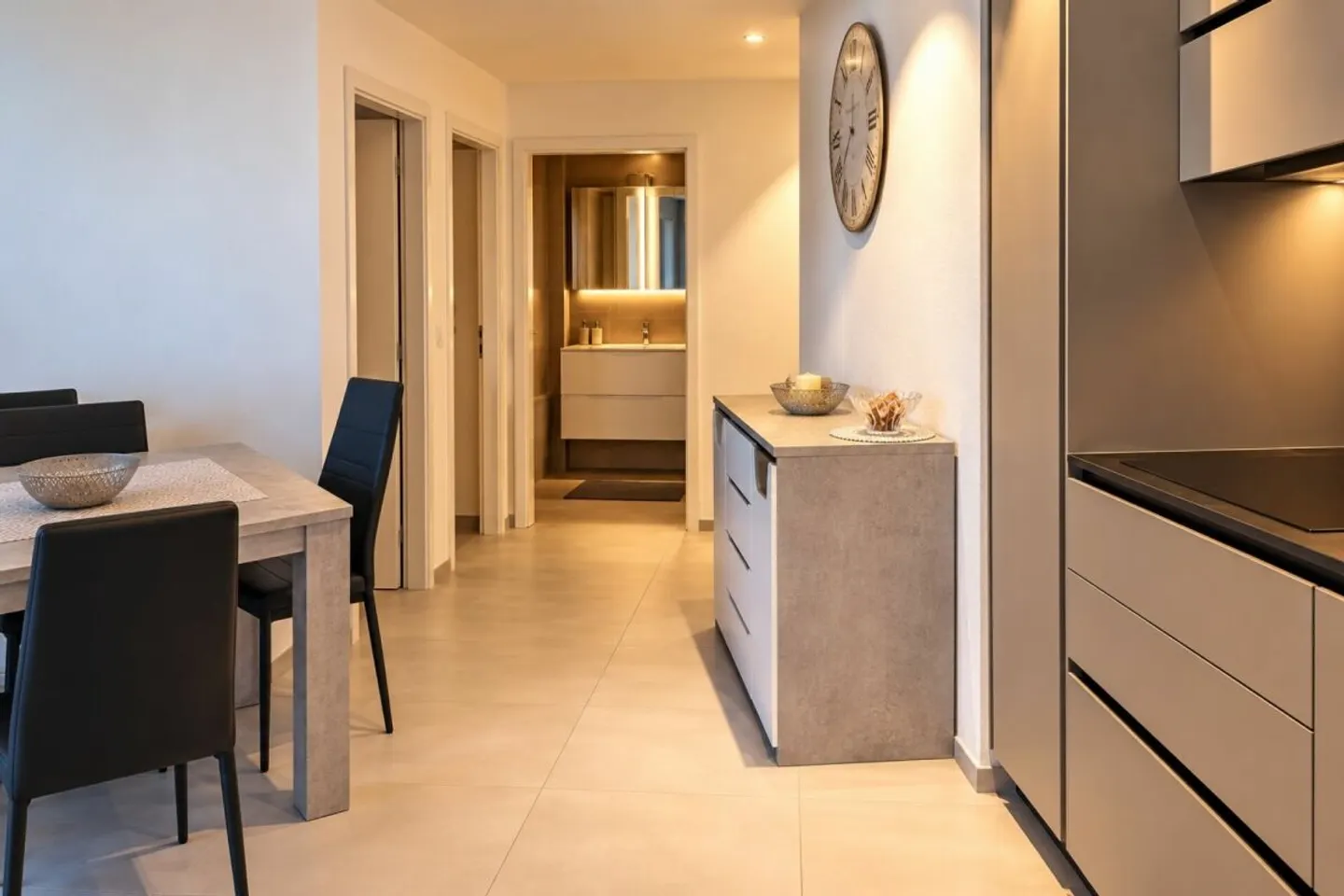 Magnificent 3.5-room apartment with balcony in Monthey - Photo 6 of 11