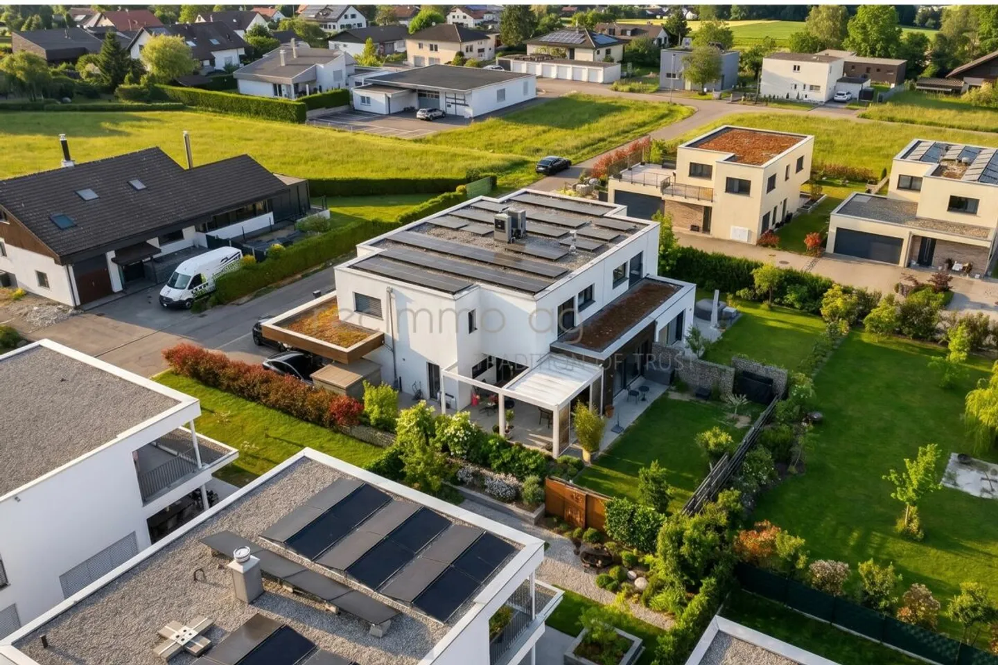 Modern 5.5-room single-family house with Minergie-P standard in a quiet location in Koblenz - Photo 1 of 13