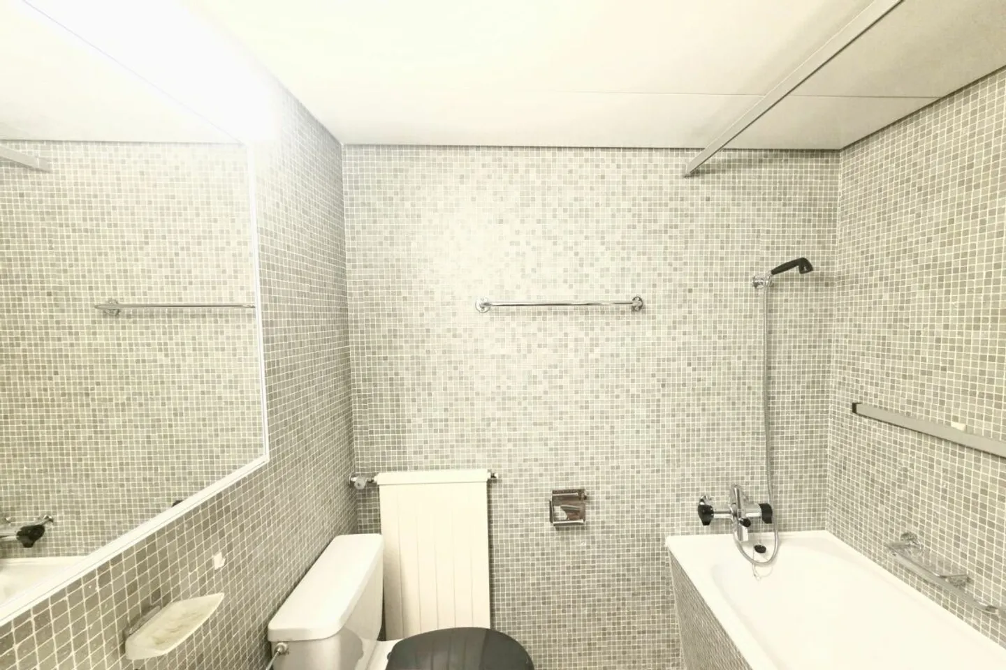 Geräumige Wohnung mit Panoramablick - Foto 5 von 8