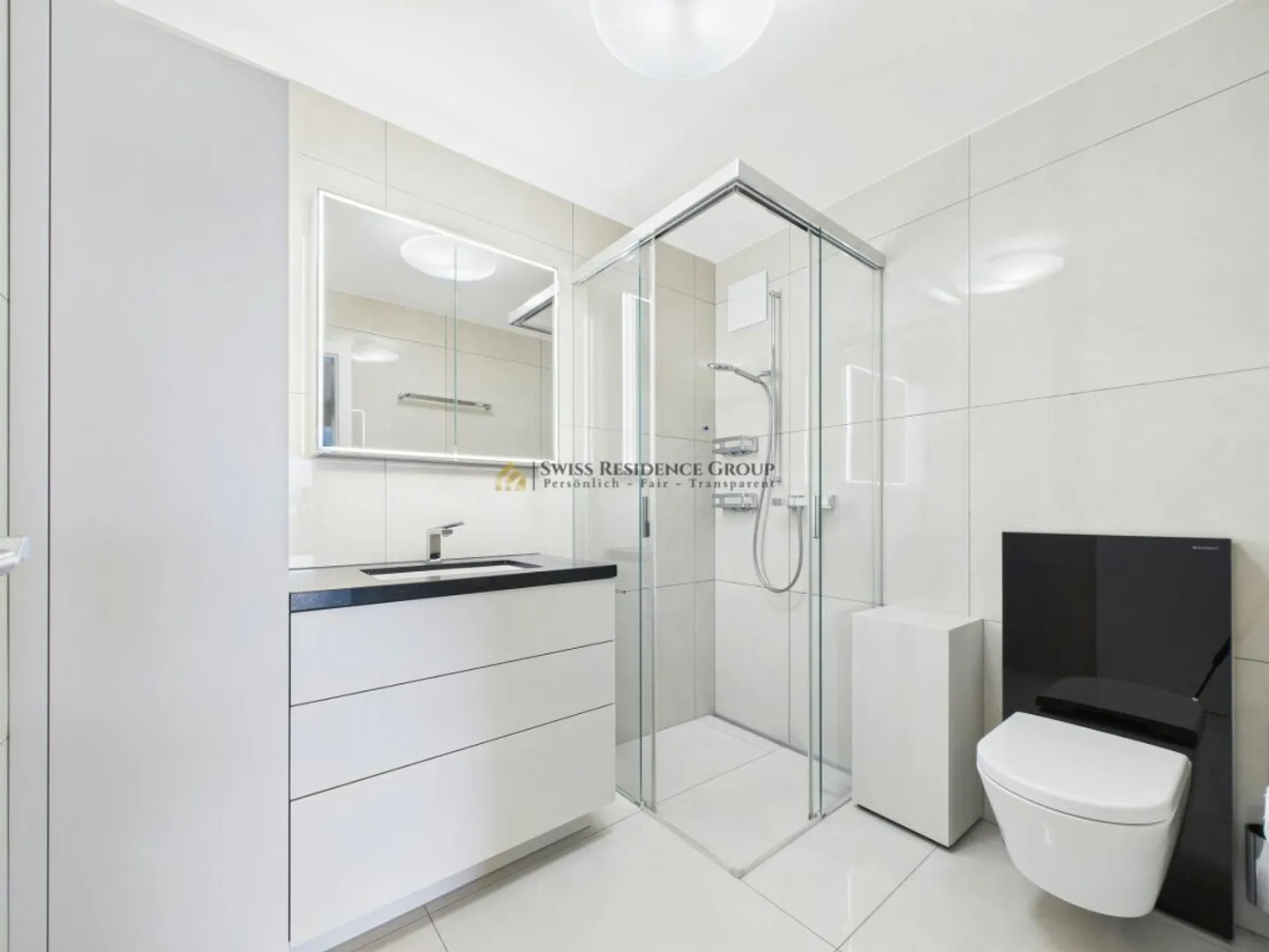 Wohnen mit Weitblick: Traumhafte 6.5-Zimmer-Terrassenwohnung mit Seesicht in Wollerau - Foto 7 von 13