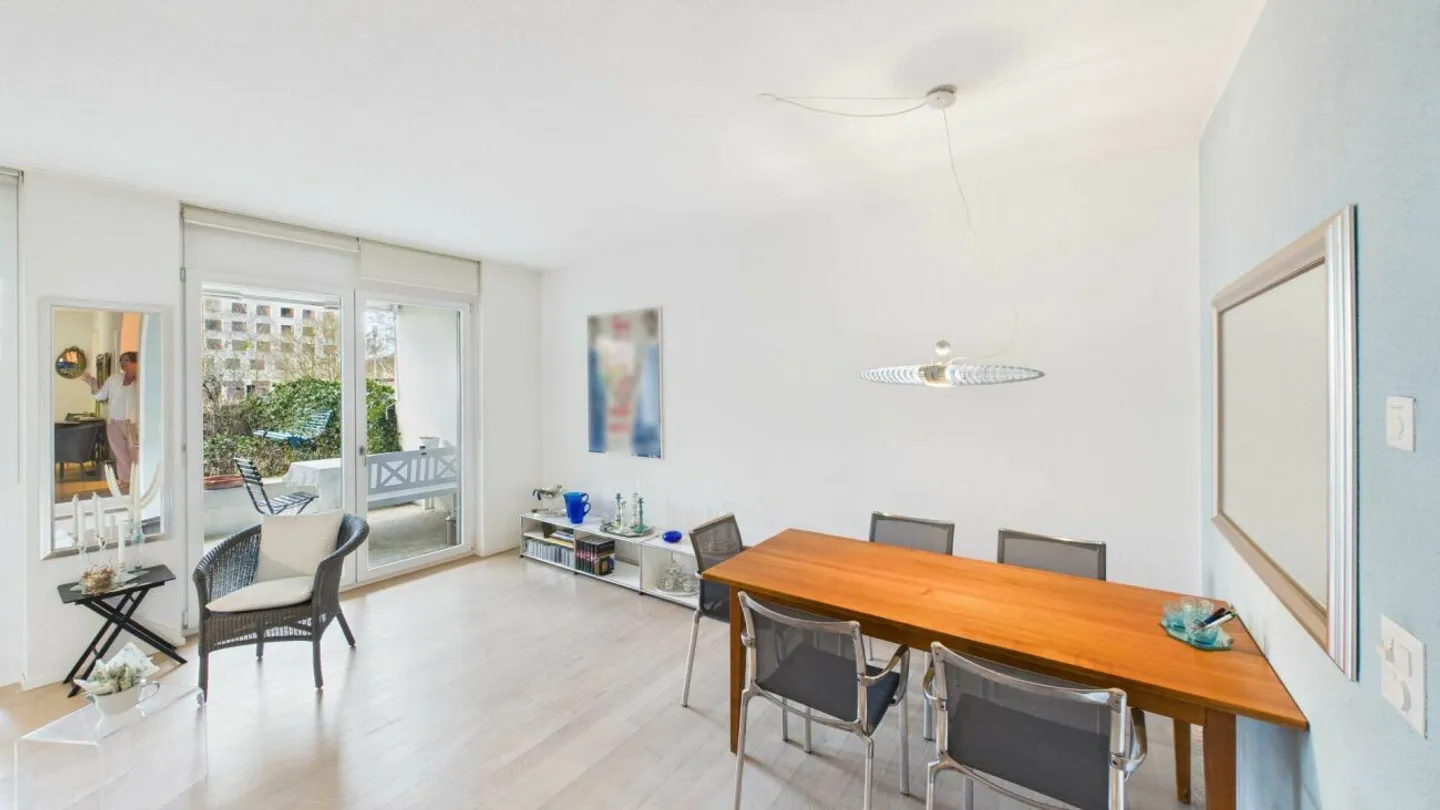 Appartamento al piano terra di 2,5 locali a Zurigo-Affoltern - Foto 2 di 10