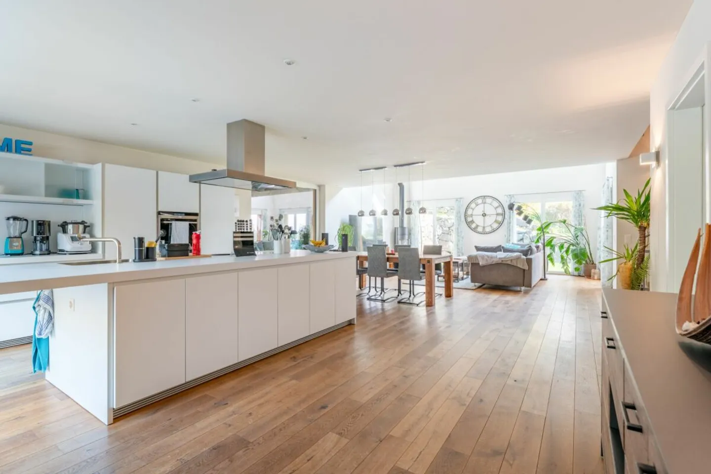 2 Parties de Maison - 11 Chambres - 370 m² de Surface Habitable - 2'468 m² d'Environnement - Photo 5 sur 13