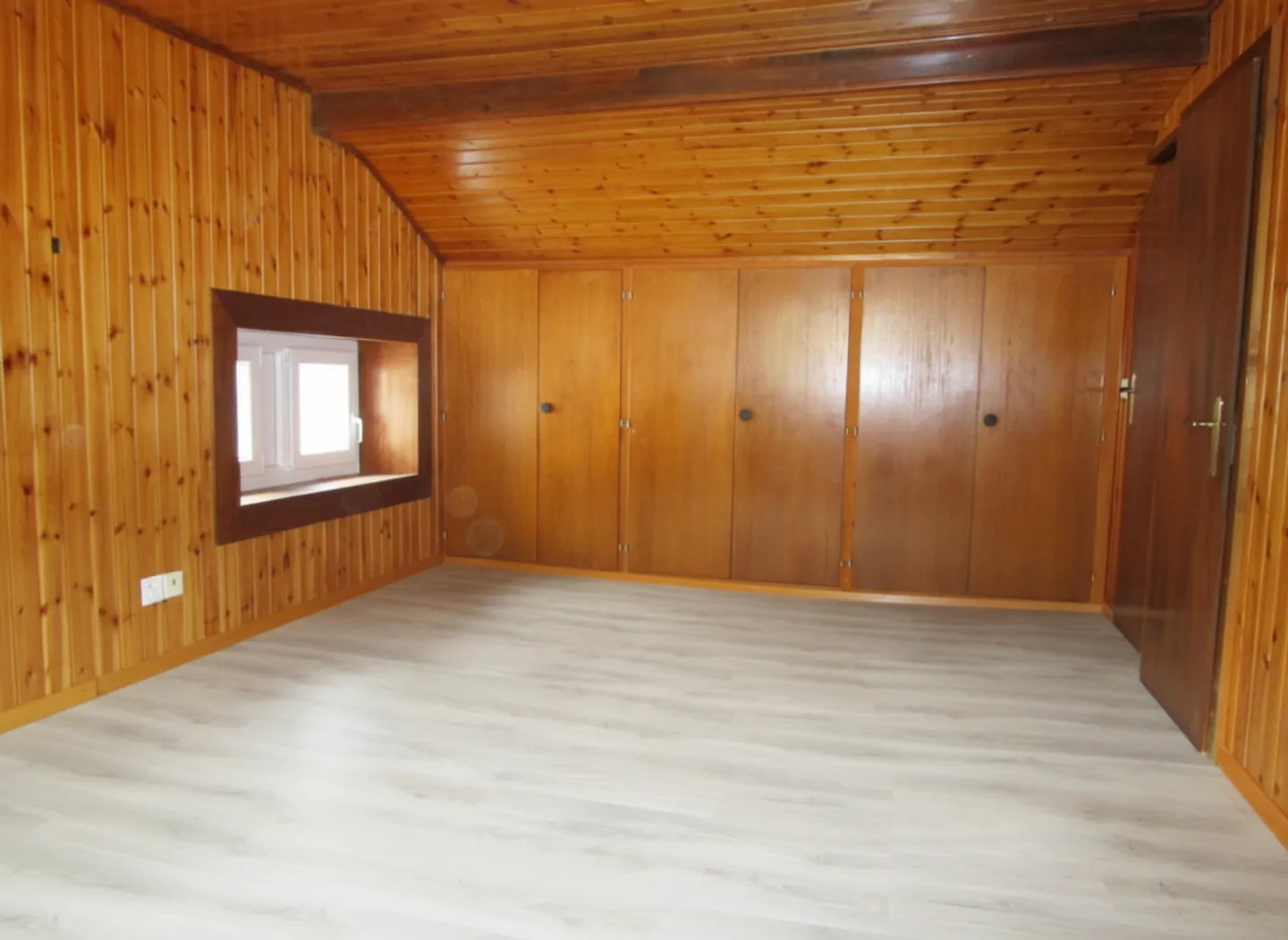 2.5-room duplex apartment with large terrace - Photo 6 of 6