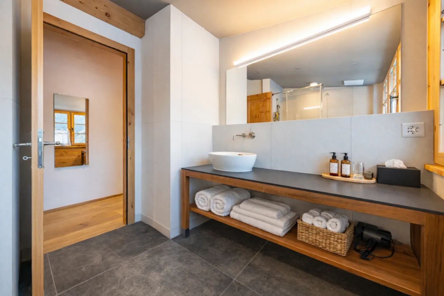 Crusch Alba - operational hotel ensemble in S-Charl - Photo 10 of 13