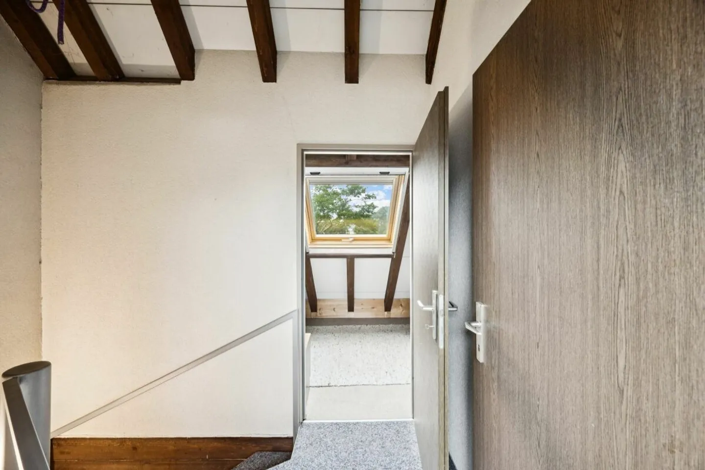 Incantevole casa a schiera angolare vicino a un ruscello naturale a Worben - Foto 11 di 13