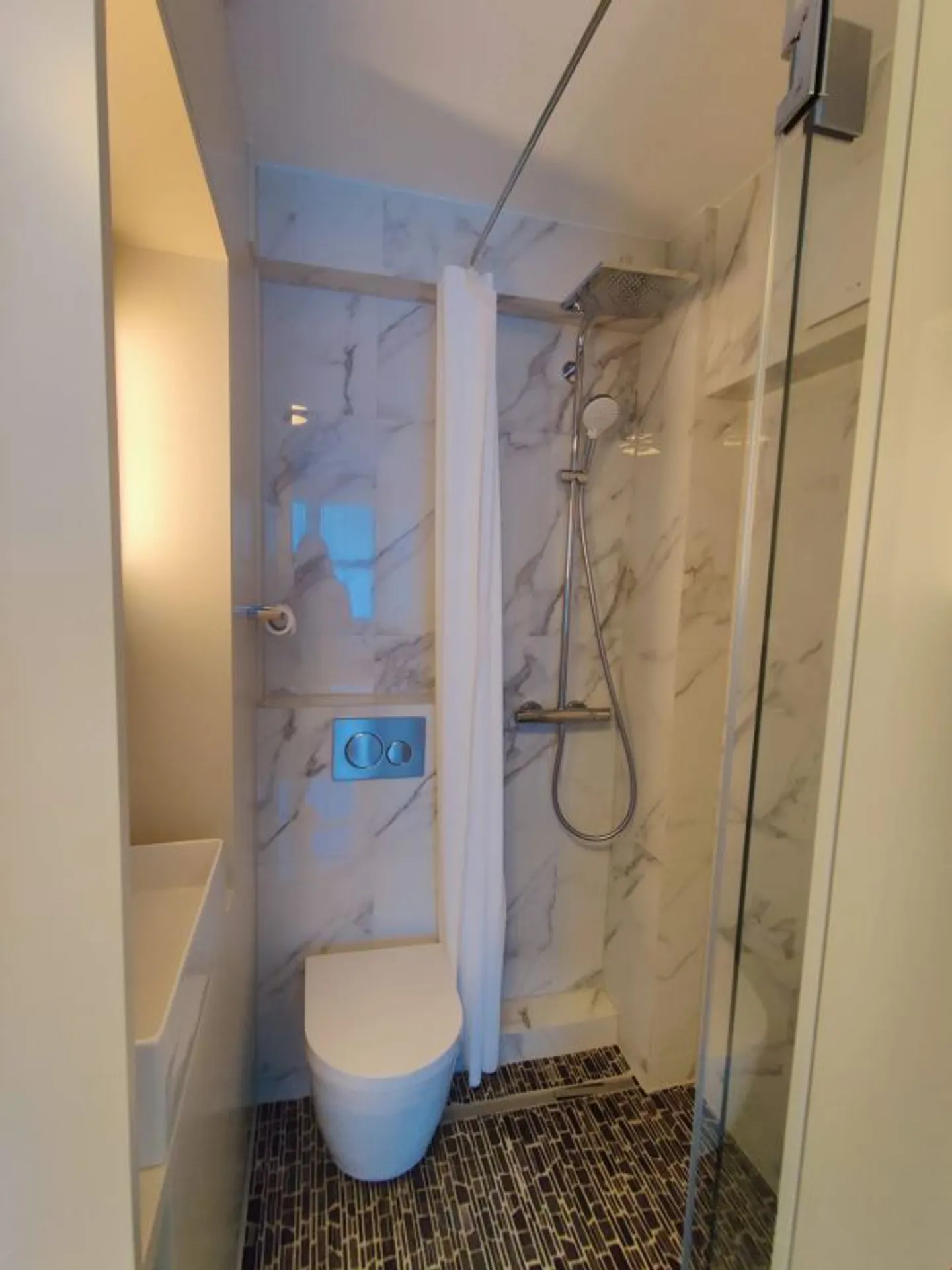 Exklusives Studio mit Balkon - Foto 3 von 6