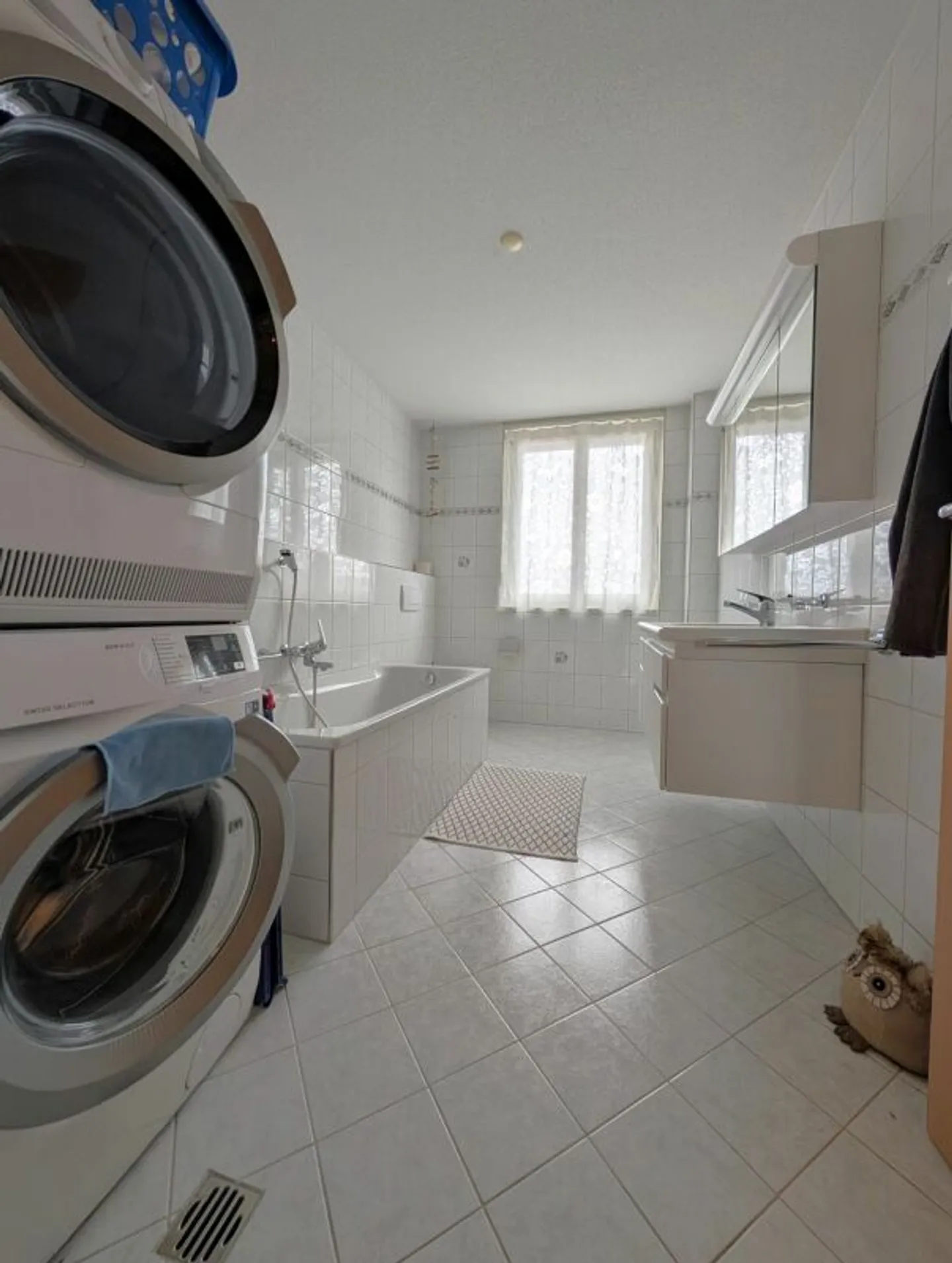 Family-friendly apartment in a well-maintained multi-family house Copy - Photo 6 of 11