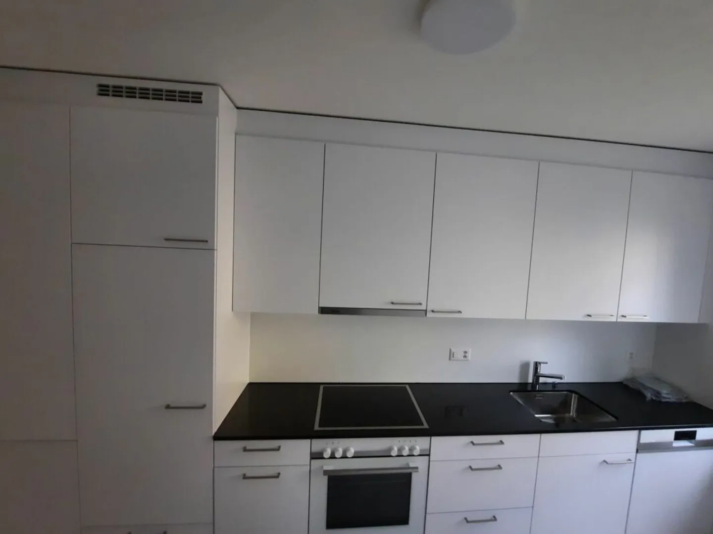 Beautiful 3.5-room apartment in a good location - Photo 2 of 13