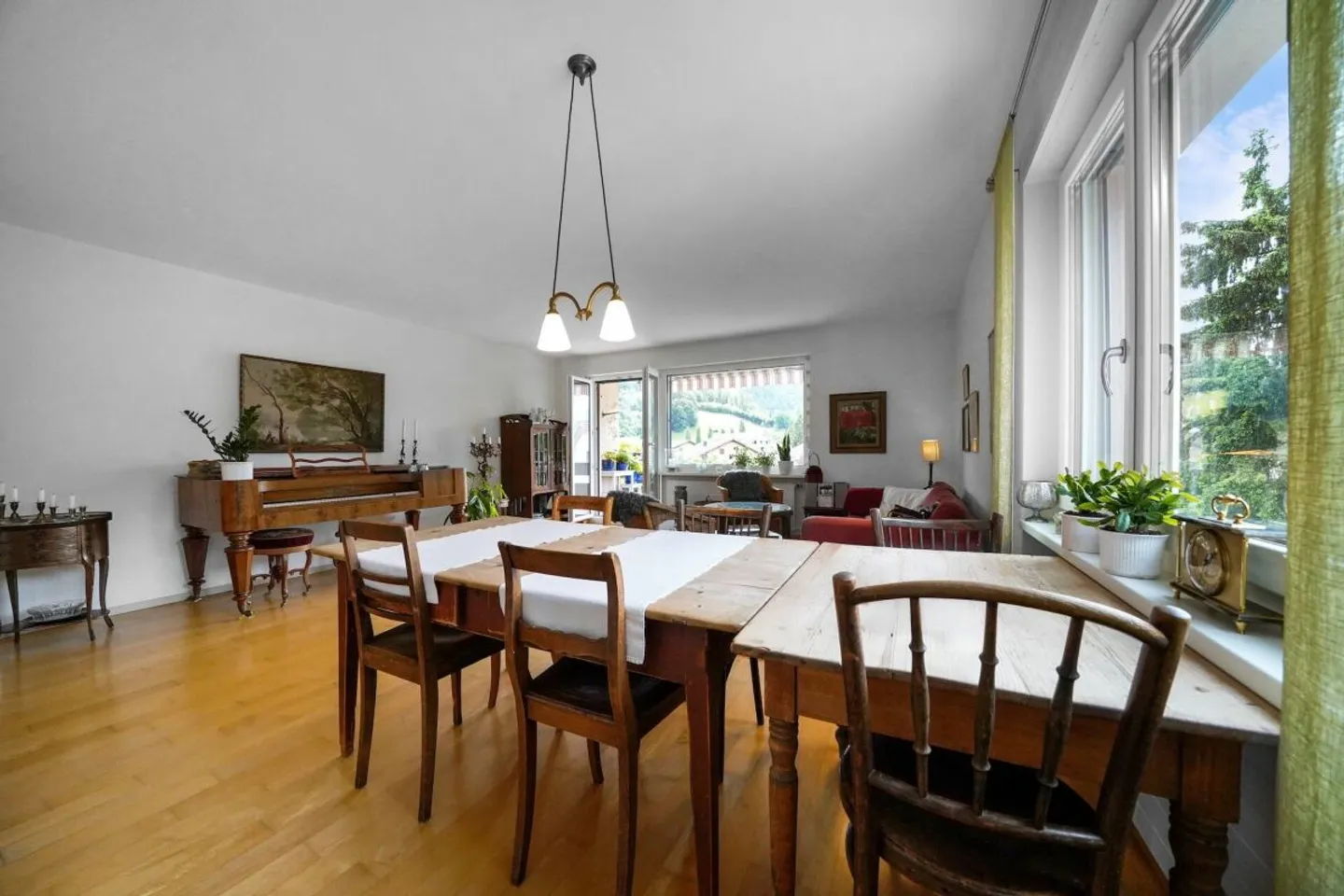 Bright 4.5-room condominium in a central location in Interlaken - Photo 4 of 13