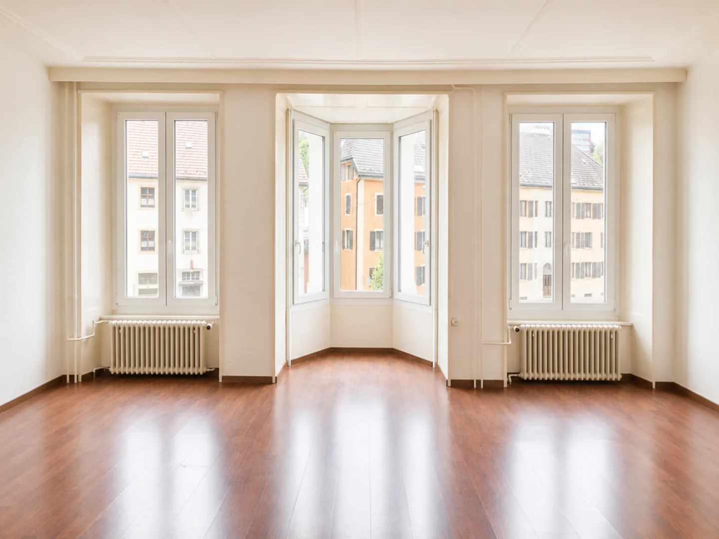 Ampio appartamento di 4,5 locali in centro città - Foto 4 di 13