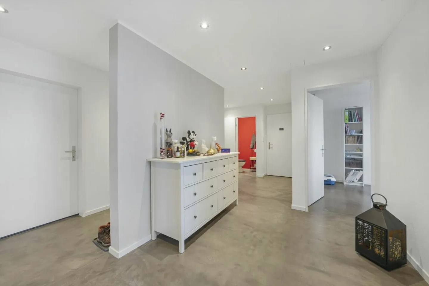 Exclusive Living Comfort: 5.5-Room Apartment with approx. 150 m² of Living Space - Photo 12 of 13