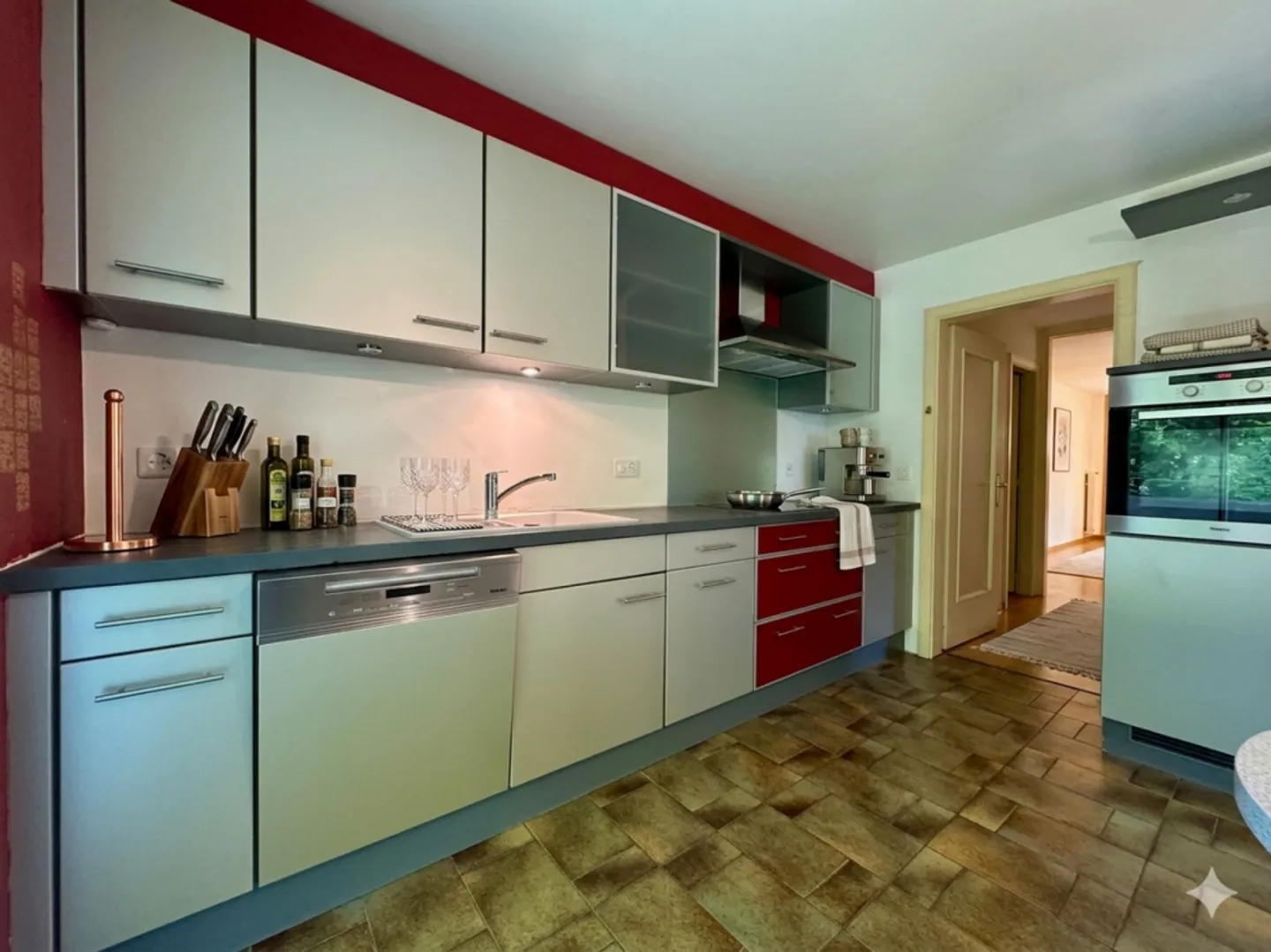 4.5-room apartment in a residence near the lake - Photo 8 of 13