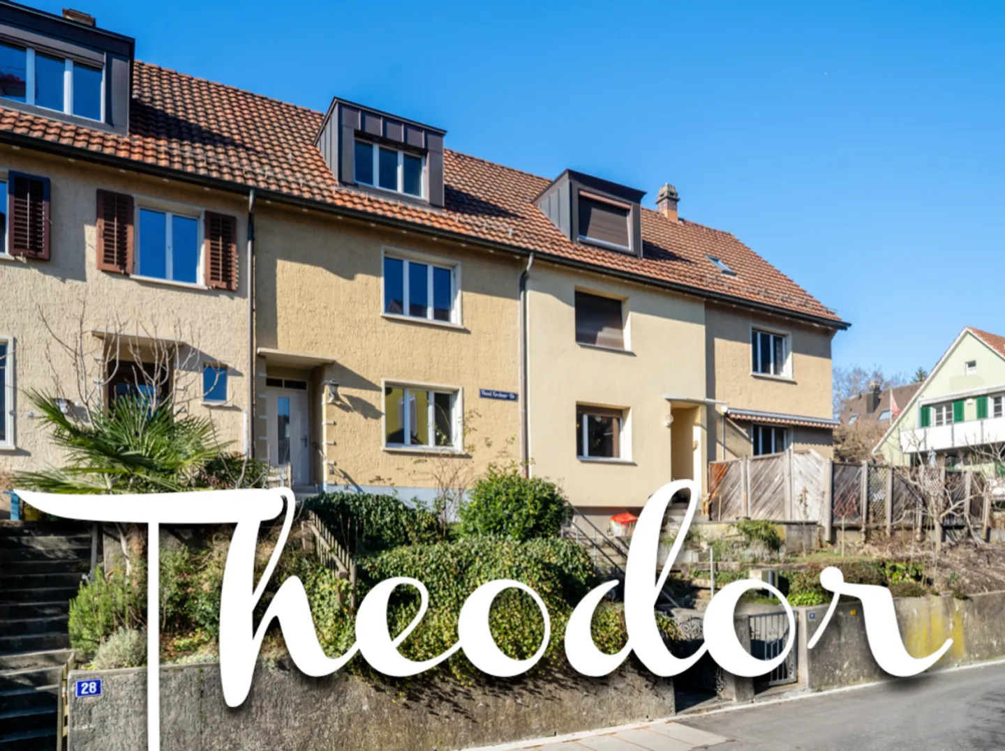 Charmantes Mittelhaus mit Potenzial - Foto 1 von 13