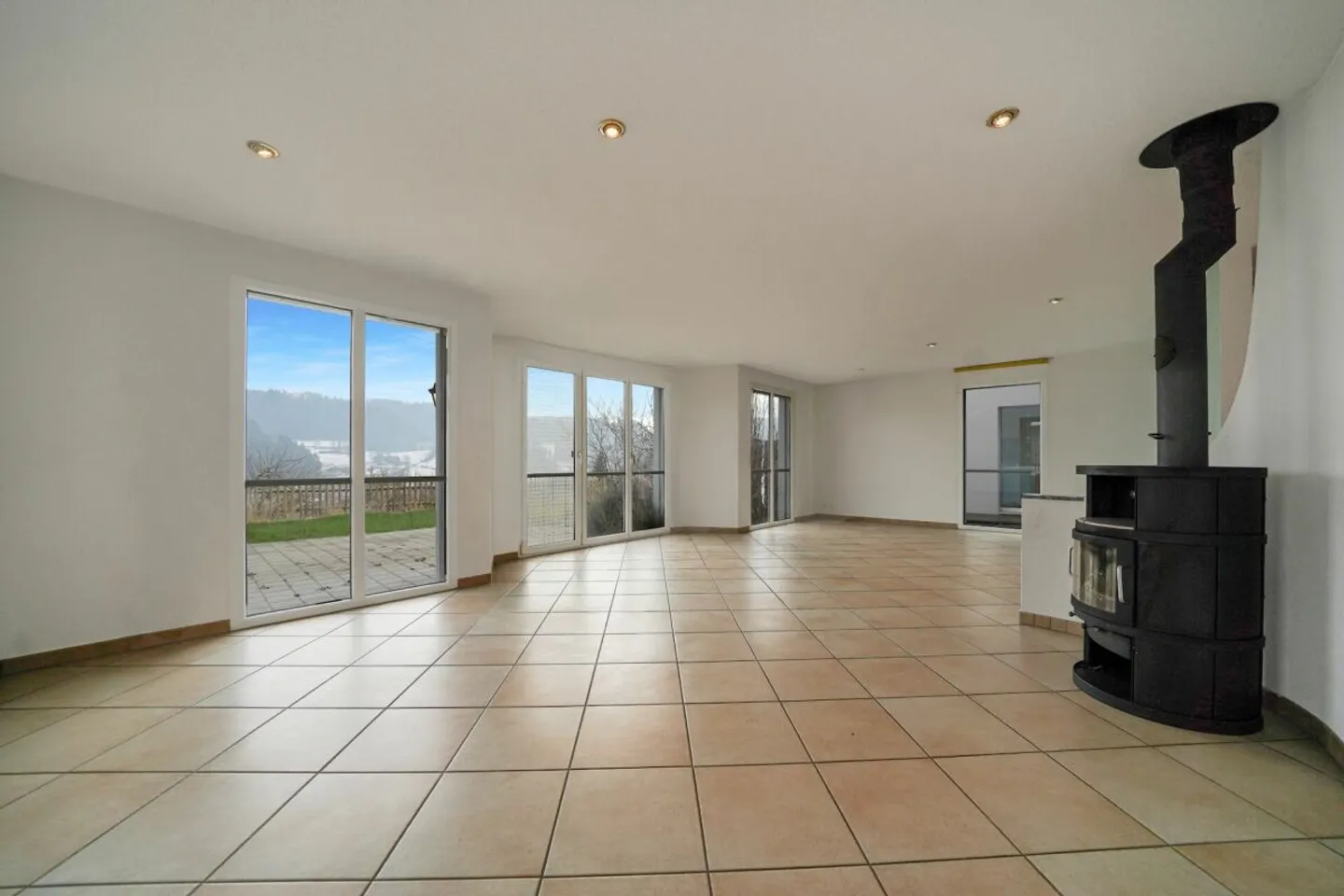 Incantevole casa unifamiliare con vista in posizione privilegiata - Foto 2 di 13