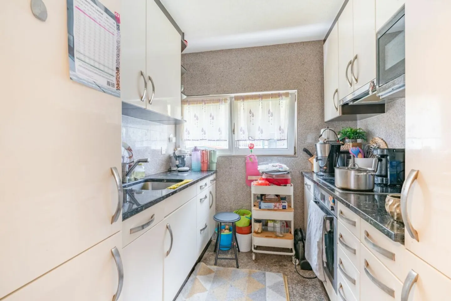 Multi-family house for large family: 4 x 3.5-room apartments - Photo 8 of 11