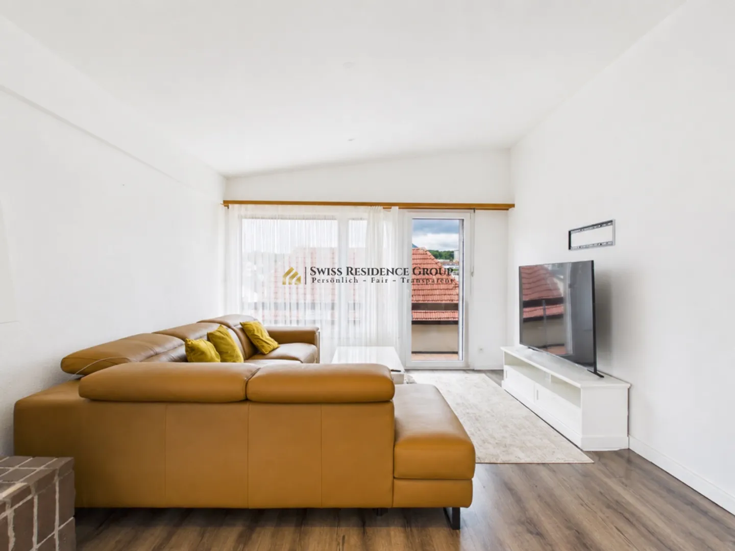 Renovated with fireplace and sun terrace in Dulliken - Photo 4 of 13