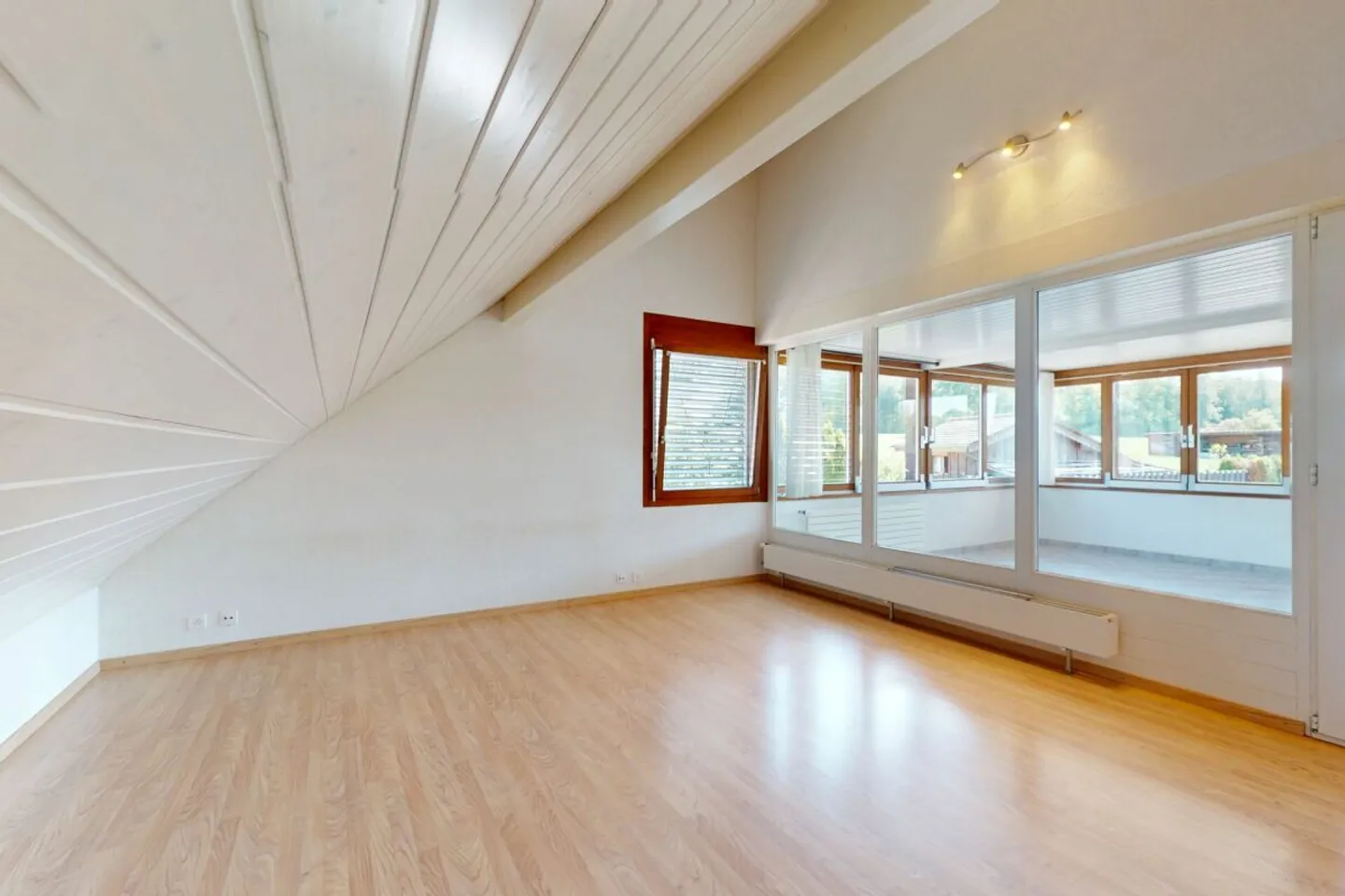 Appartement exceptionnel de 3,5 pièces avec beaucoup de charme et 2 terrasses - Photo 8 sur 13