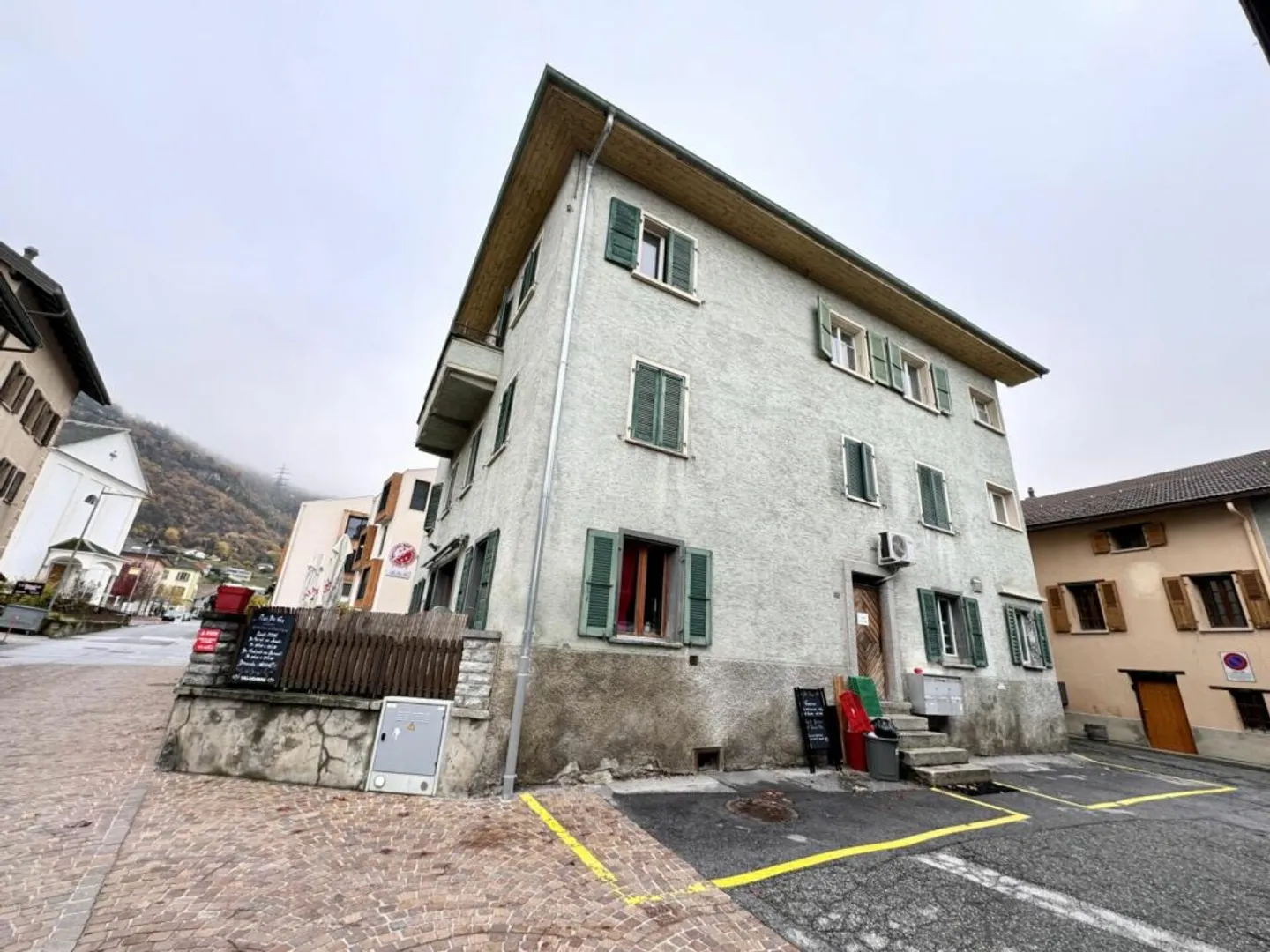 Immeuble Mixte à Bramois - Photo 3 sur 5