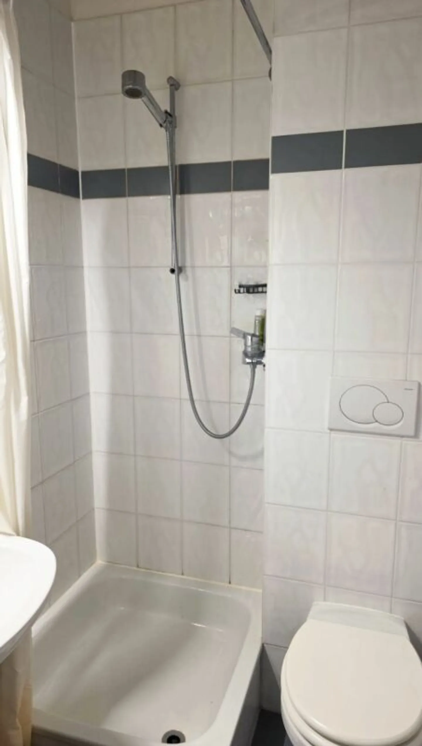 5-room apartment - Plan-les-Ouates - Photo 4 of 5