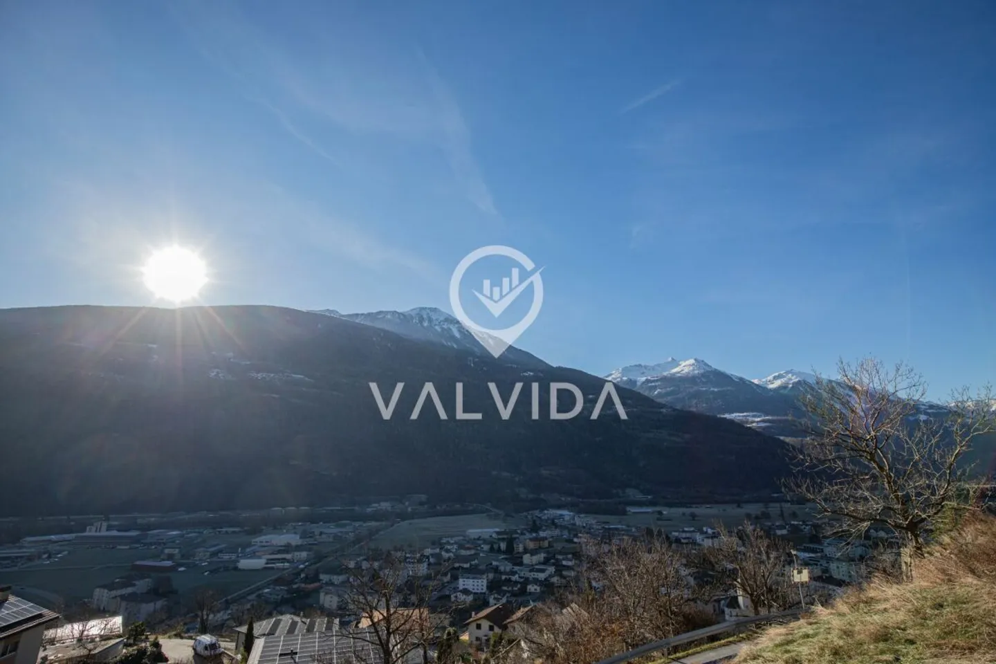 Terreno edificabile soleggiato con progetto a Steg - Foto 2 di 7