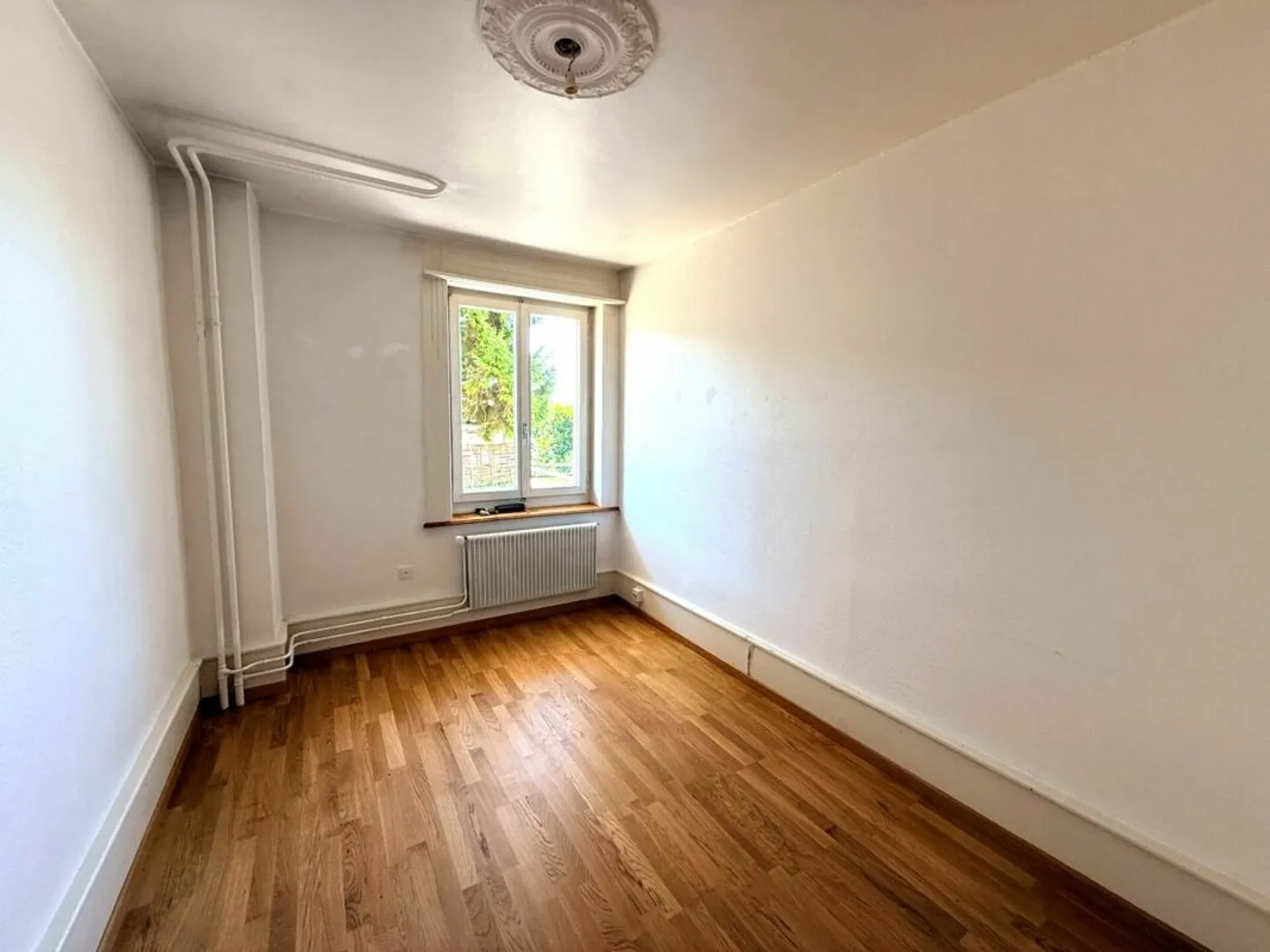 Multi-family house with 4 residential units in a central location in Bellach - Photo 10 of 13