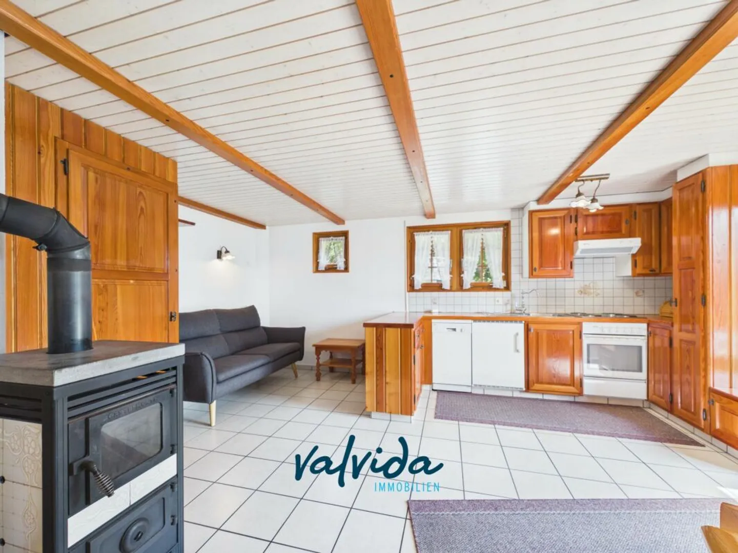 Charming Mountain Cabin in a Dream Location at Chäserstatt (Municipality of Ernen) - Photo 3 of 9
