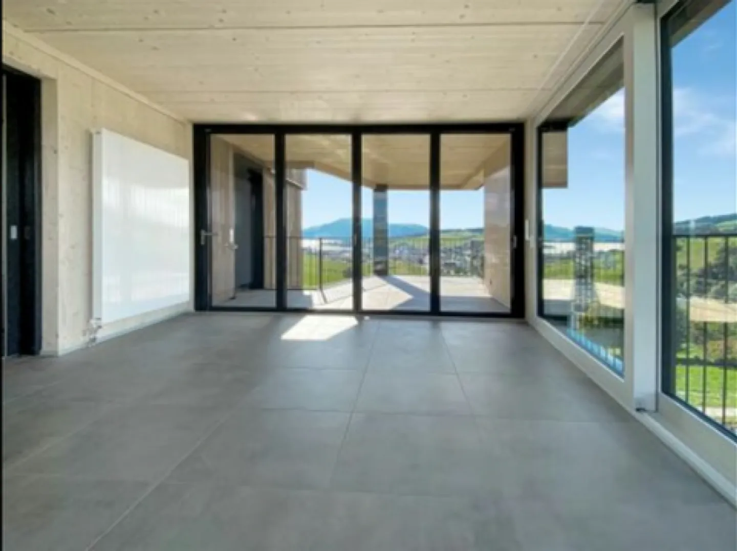 Exklusive Wohnung mit traumhafter Aussicht - Foto 6 von 13