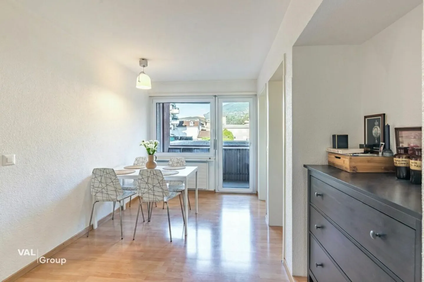 Affascinante esperienza abitativa nel cuore di Brig: Centrale, tranquilla e soleggiata - Foto 5 di 11