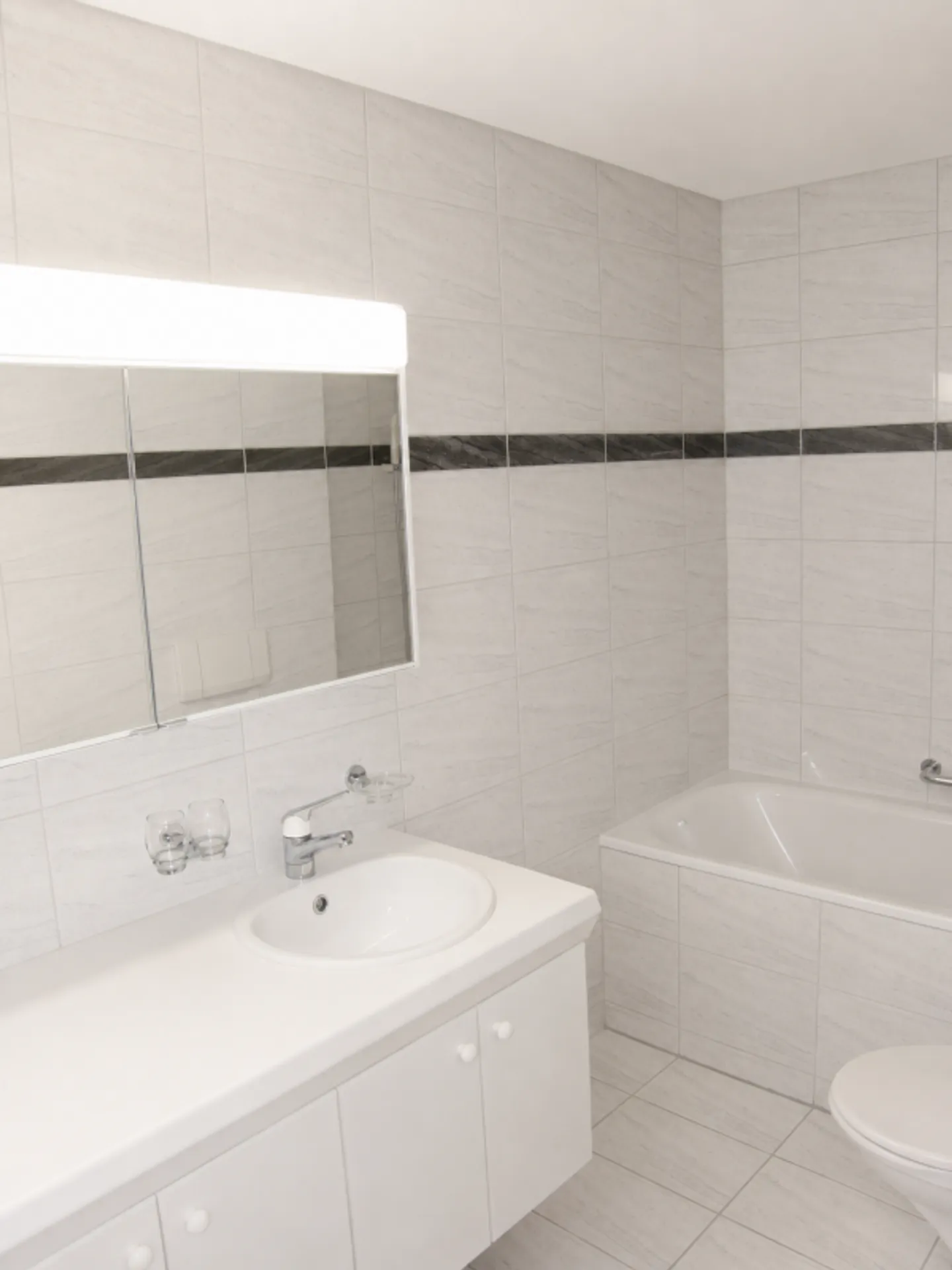 4½-Room Apartment in a Quiet Neighborhood, Near Bern - Photo 6 of 9