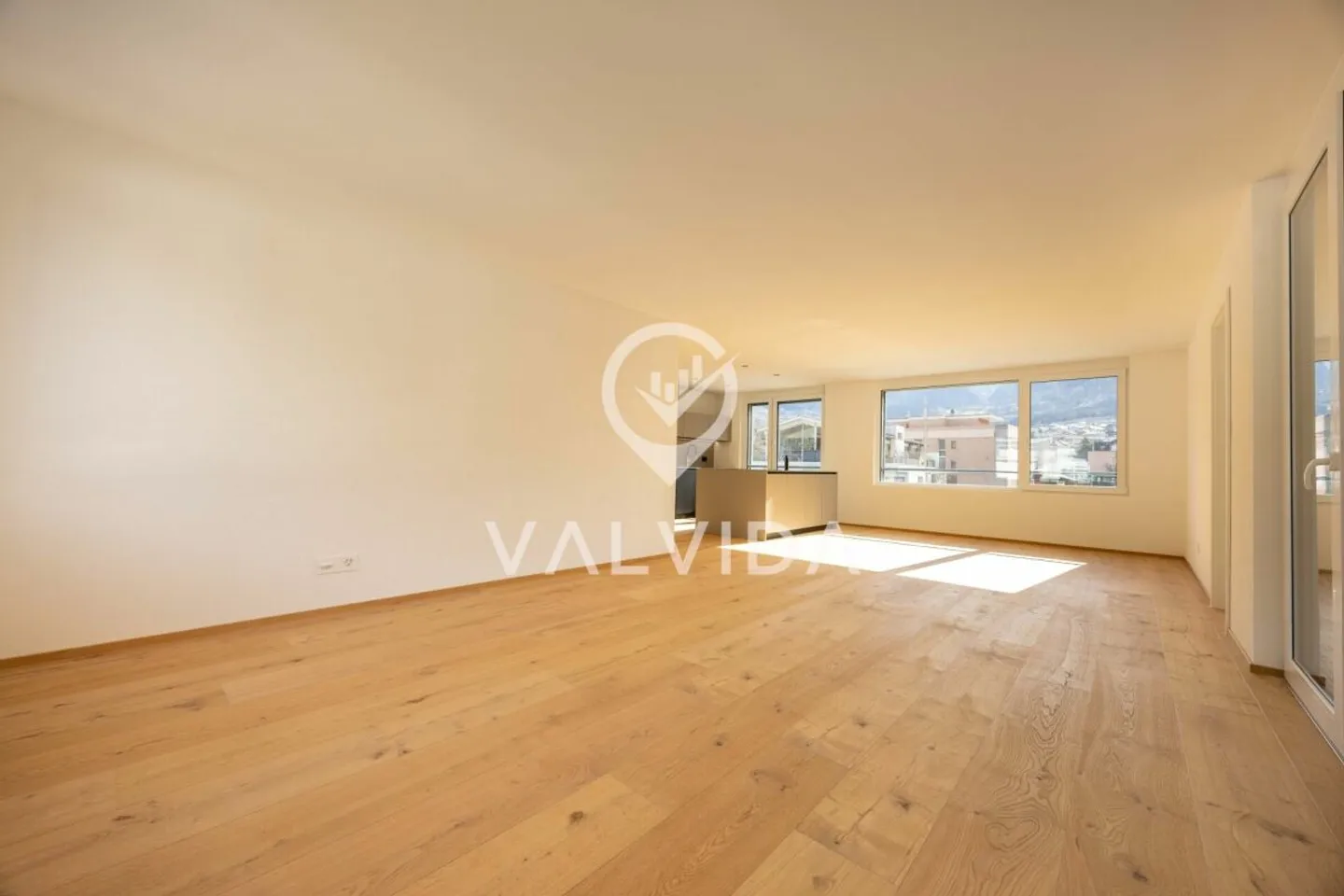 4.5-Room Apartment - Photo 4 of 10